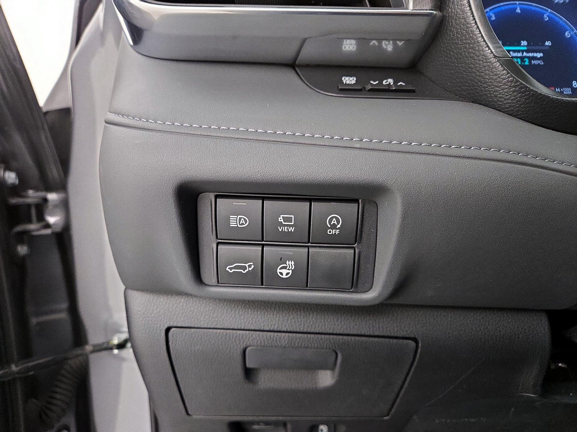 Thumbnail: 2025 Toyota Highlander - 13