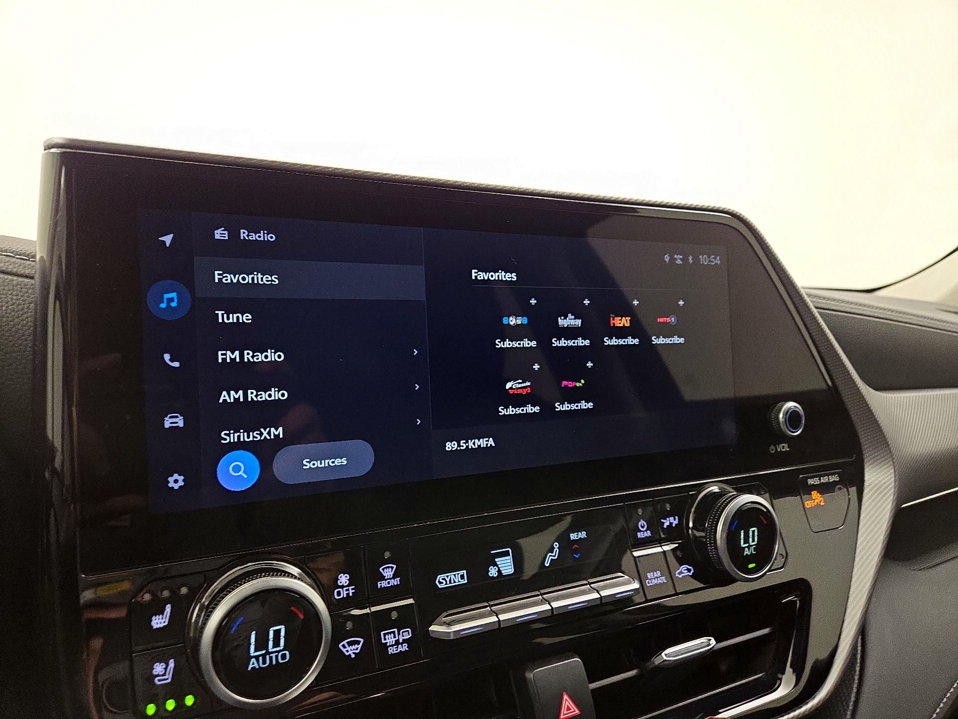 Thumbnail: 2025 Toyota Highlander - 15