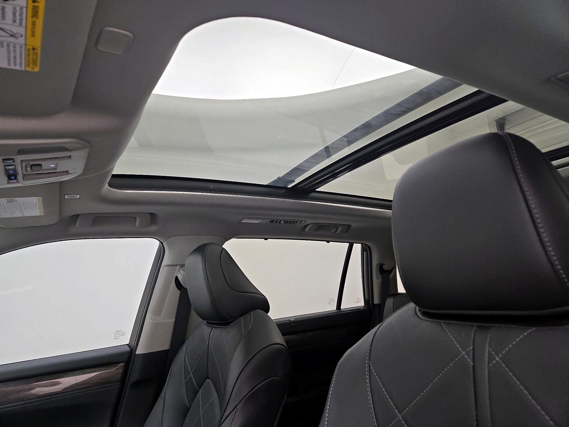 Thumbnail: 2025 Toyota Highlander - 19