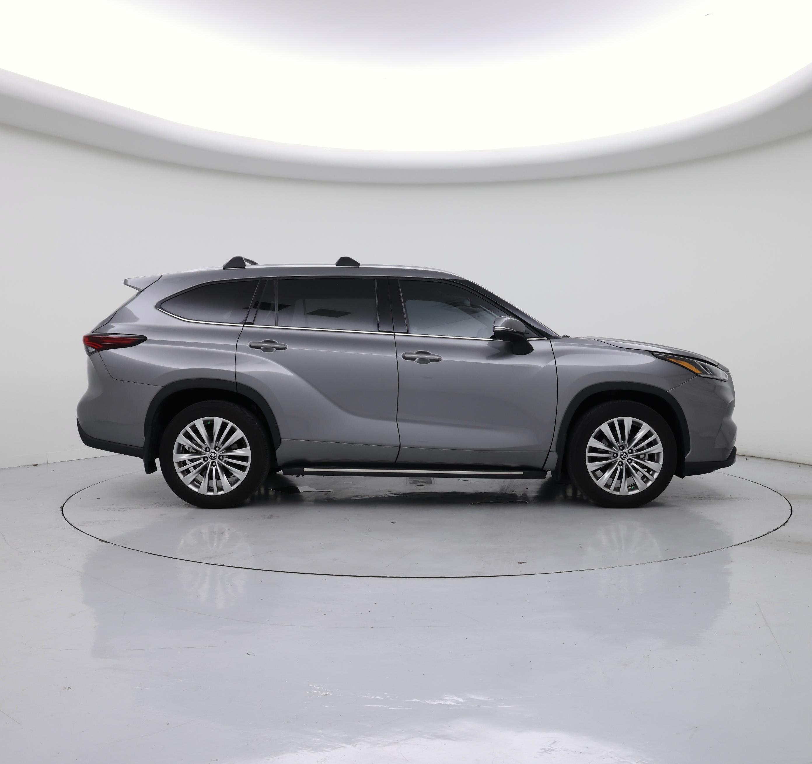 Thumbnail: 2025 Toyota Highlander - 7