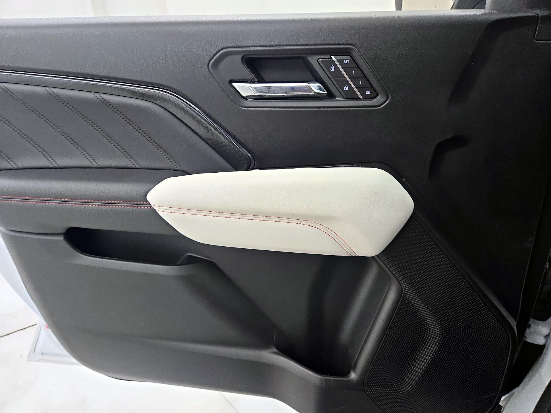 Thumbnail: 2026 GMC Canyon - 12