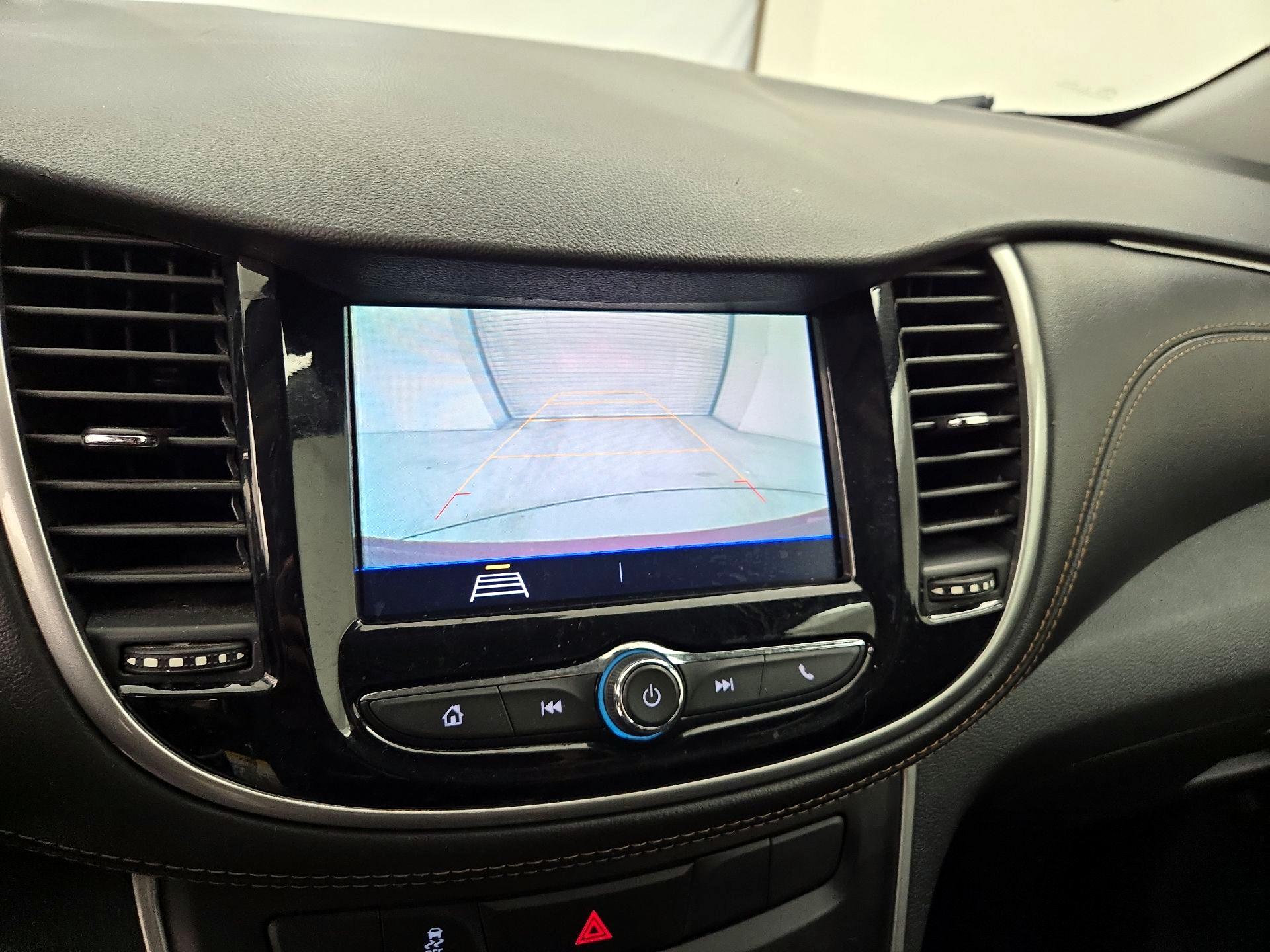 Thumbnail: 2021 Chevrolet Trax - 14