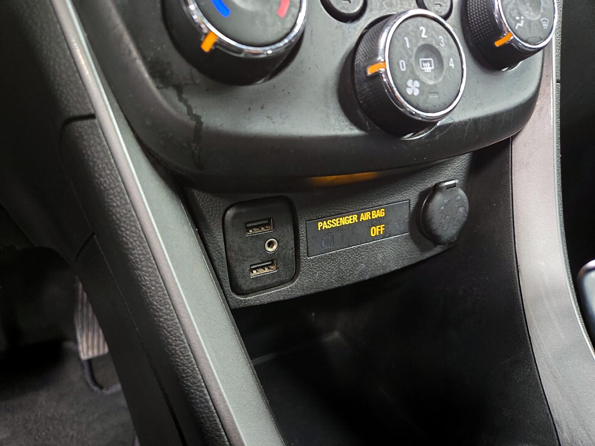 Thumbnail: 2021 Chevrolet Trax - 18