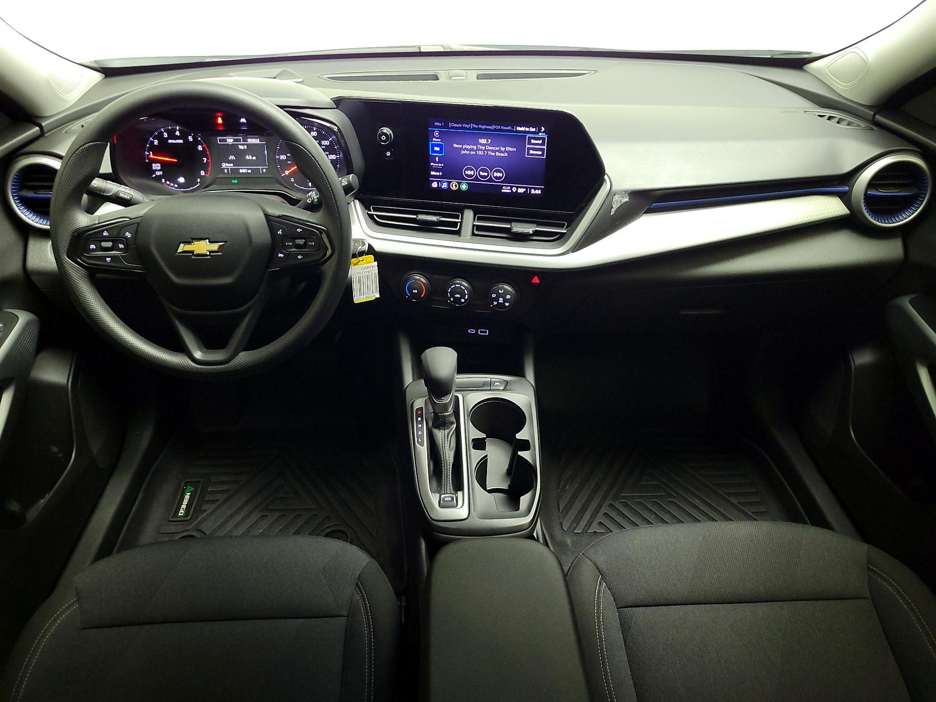 Thumbnail: 2025 Chevrolet Trax - 9