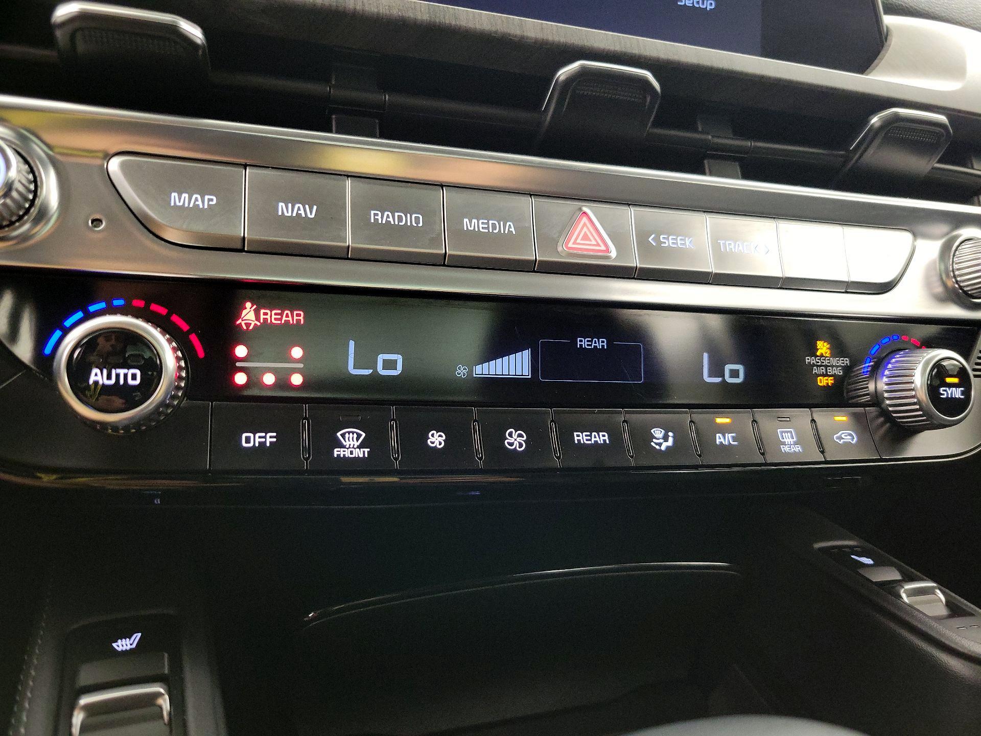 Thumbnail: 2023 Kia Telluride - 16