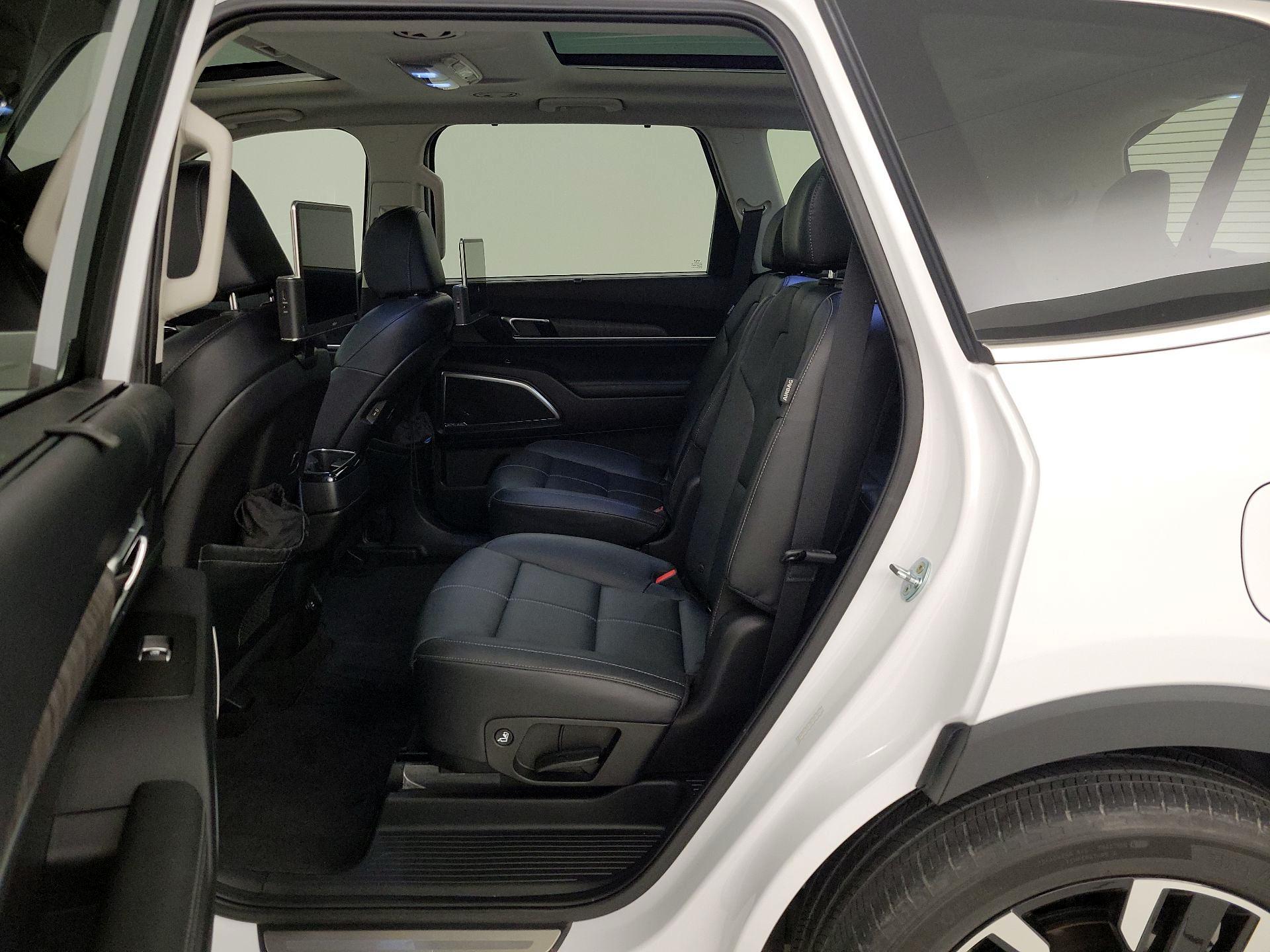 Thumbnail: 2023 Kia Telluride - 20