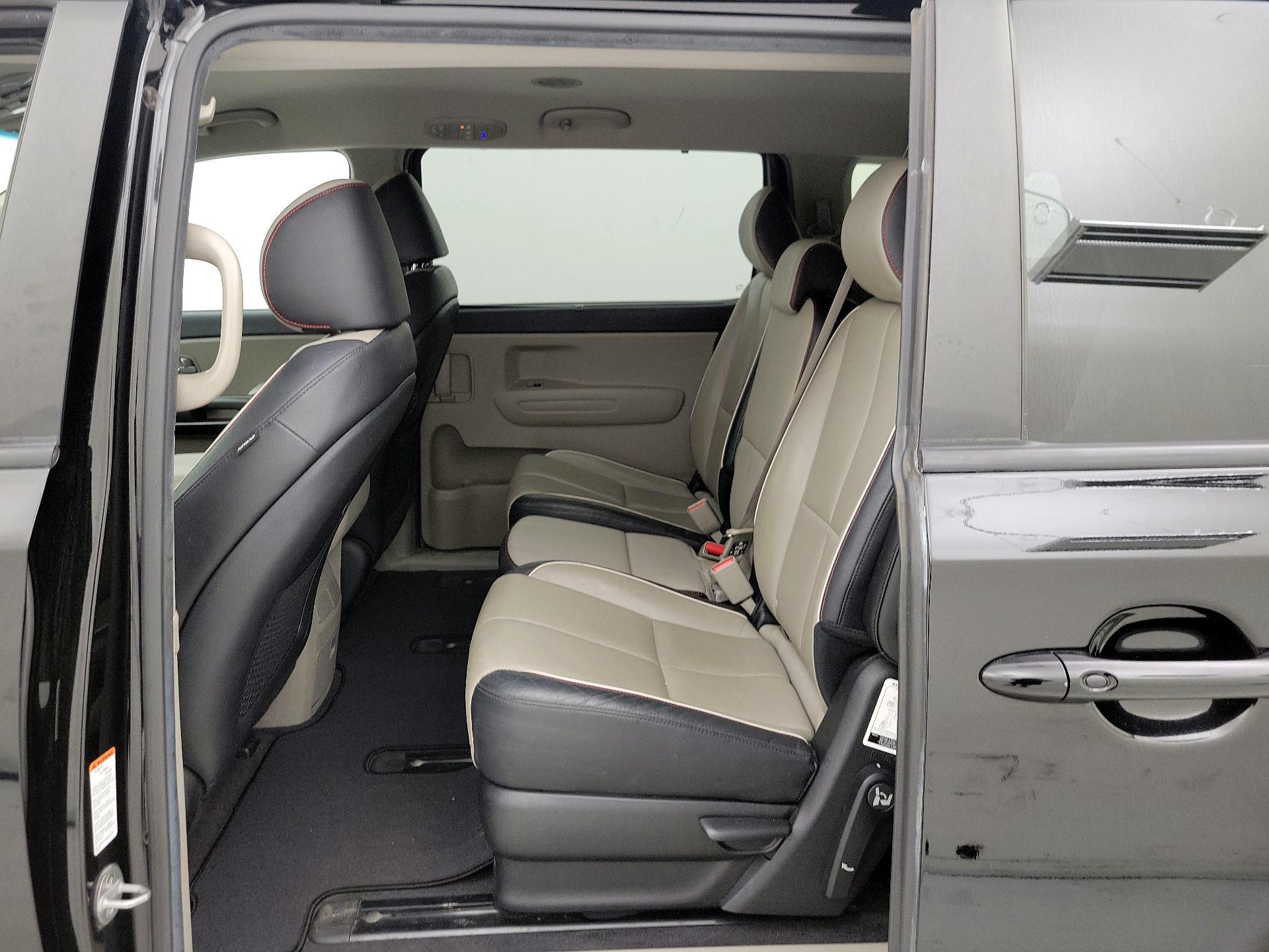 Thumbnail: 2019 Kia Sedona - 19