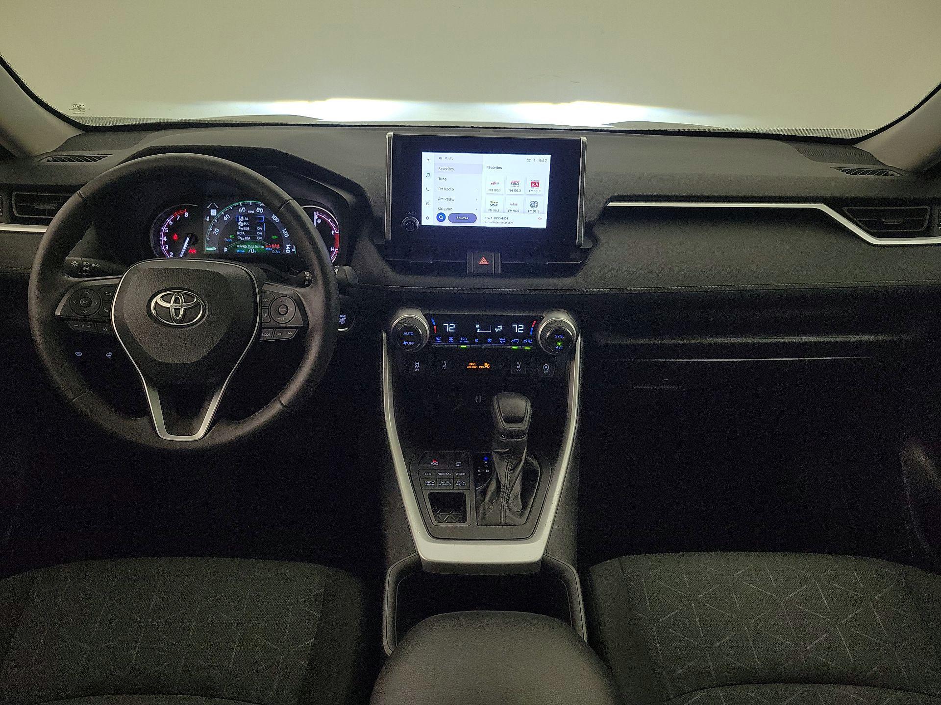 Thumbnail: 2024 Toyota RAV4 - 9