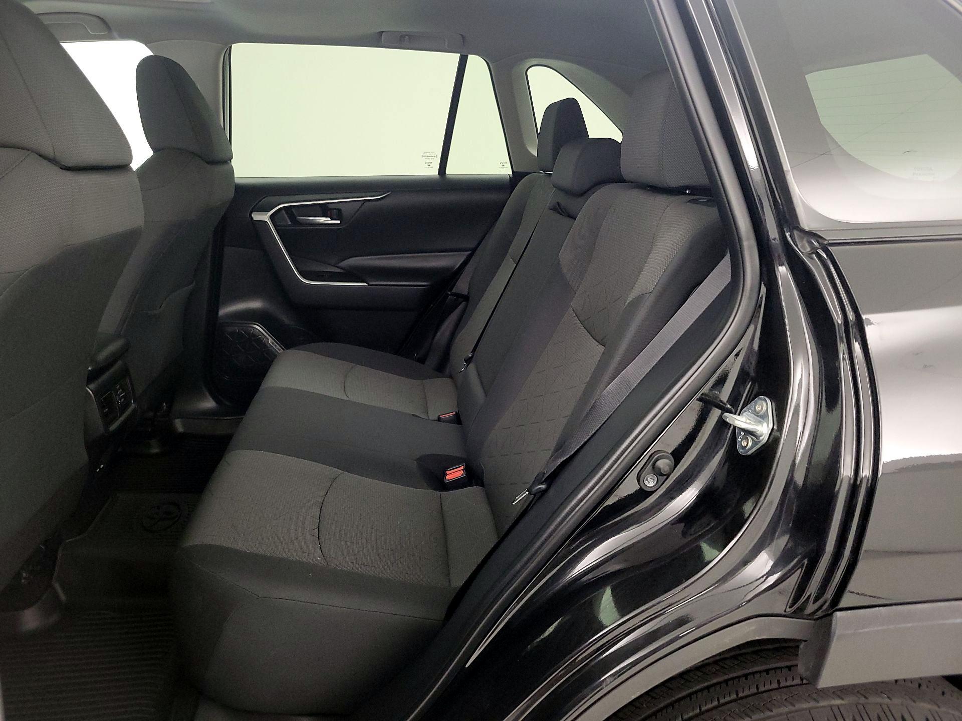 Thumbnail: 2024 Toyota RAV4 - 19