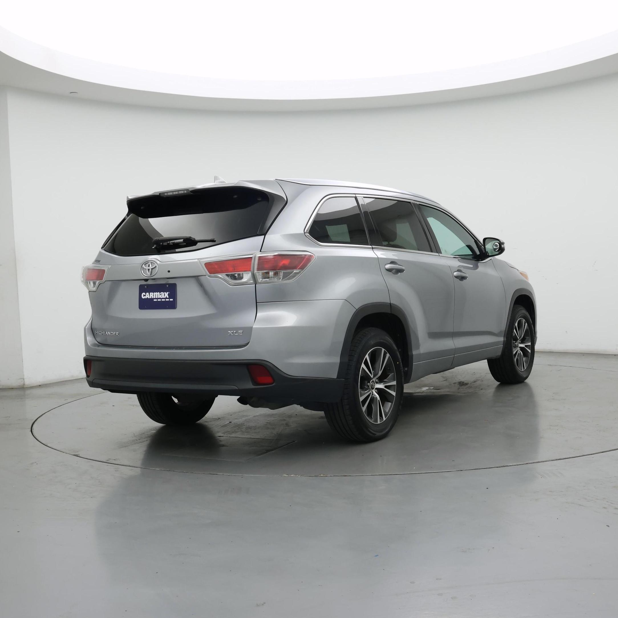 Thumbnail: 2016 Toyota Highlander - 8