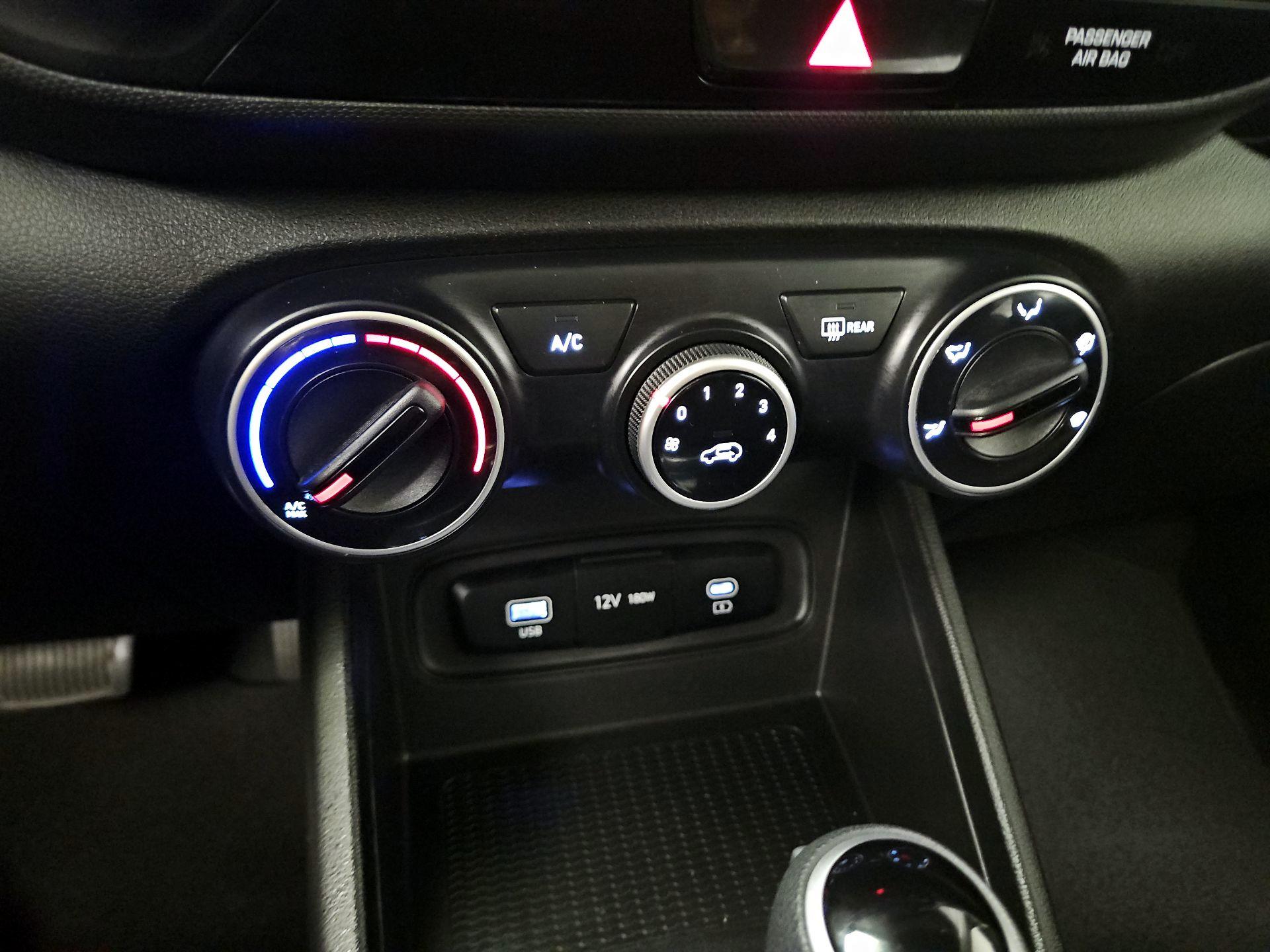 Thumbnail: 2024 Hyundai Venue - 16