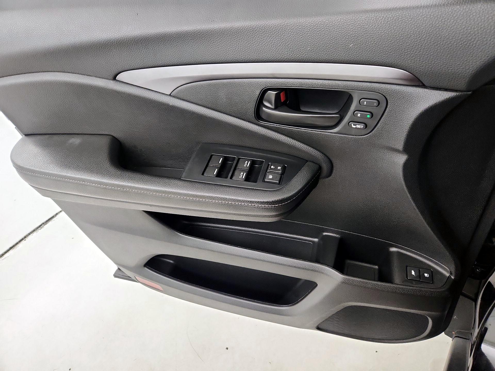 Thumbnail: 2023 Honda Passport - 12