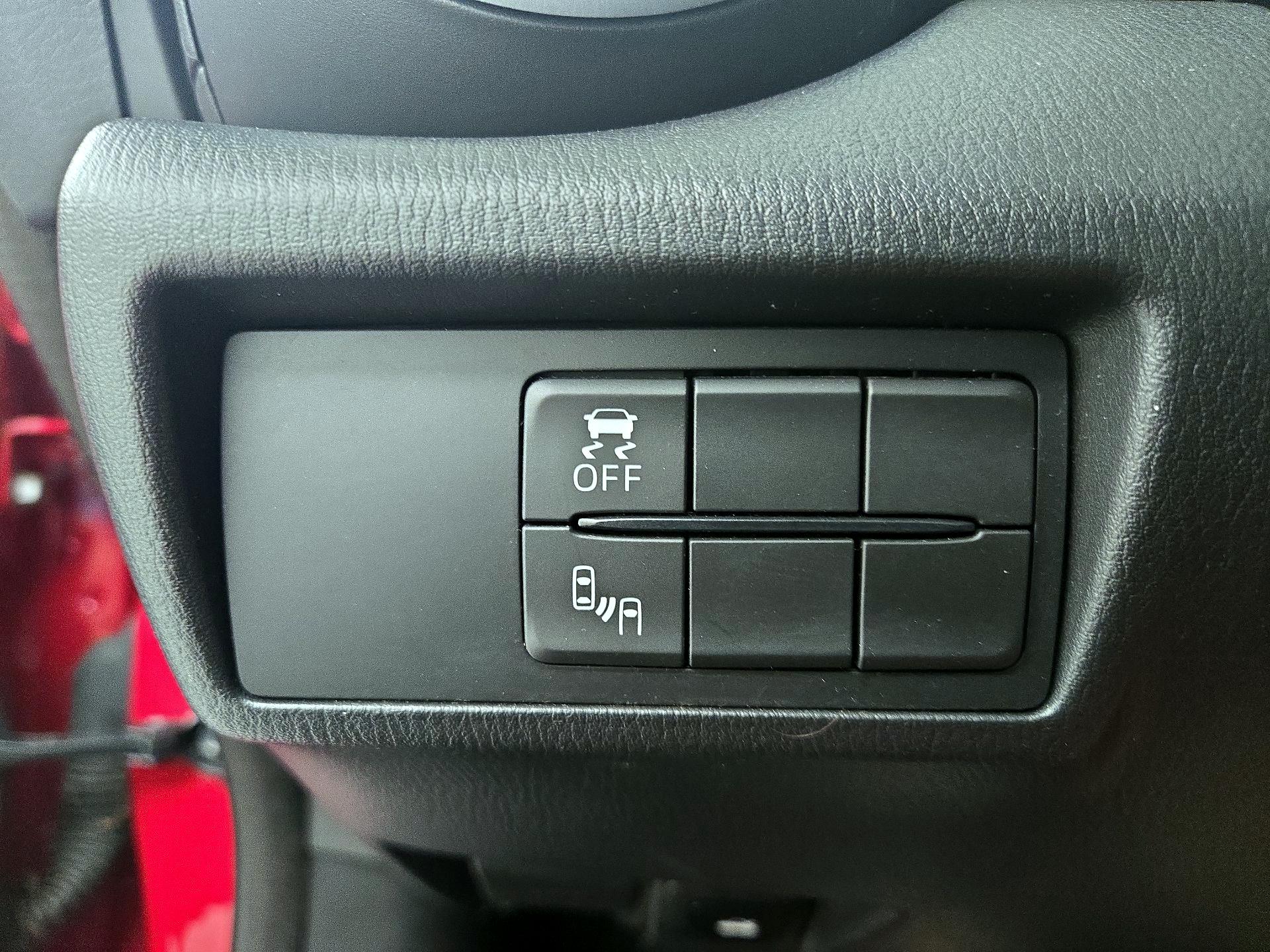 Thumbnail: 2017 Fiat 124 Spider - 13