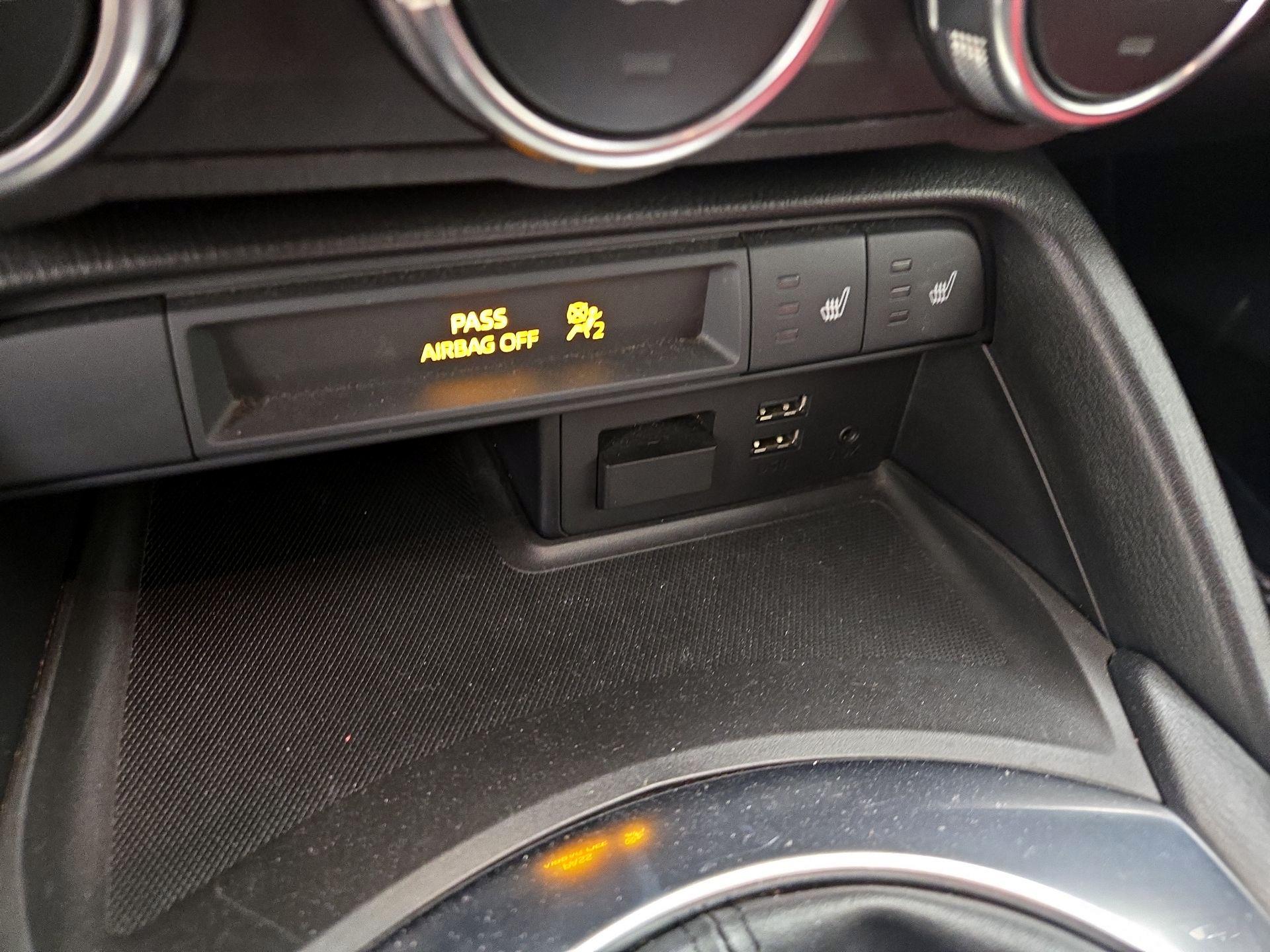 Thumbnail: 2017 Fiat 124 Spider - 19