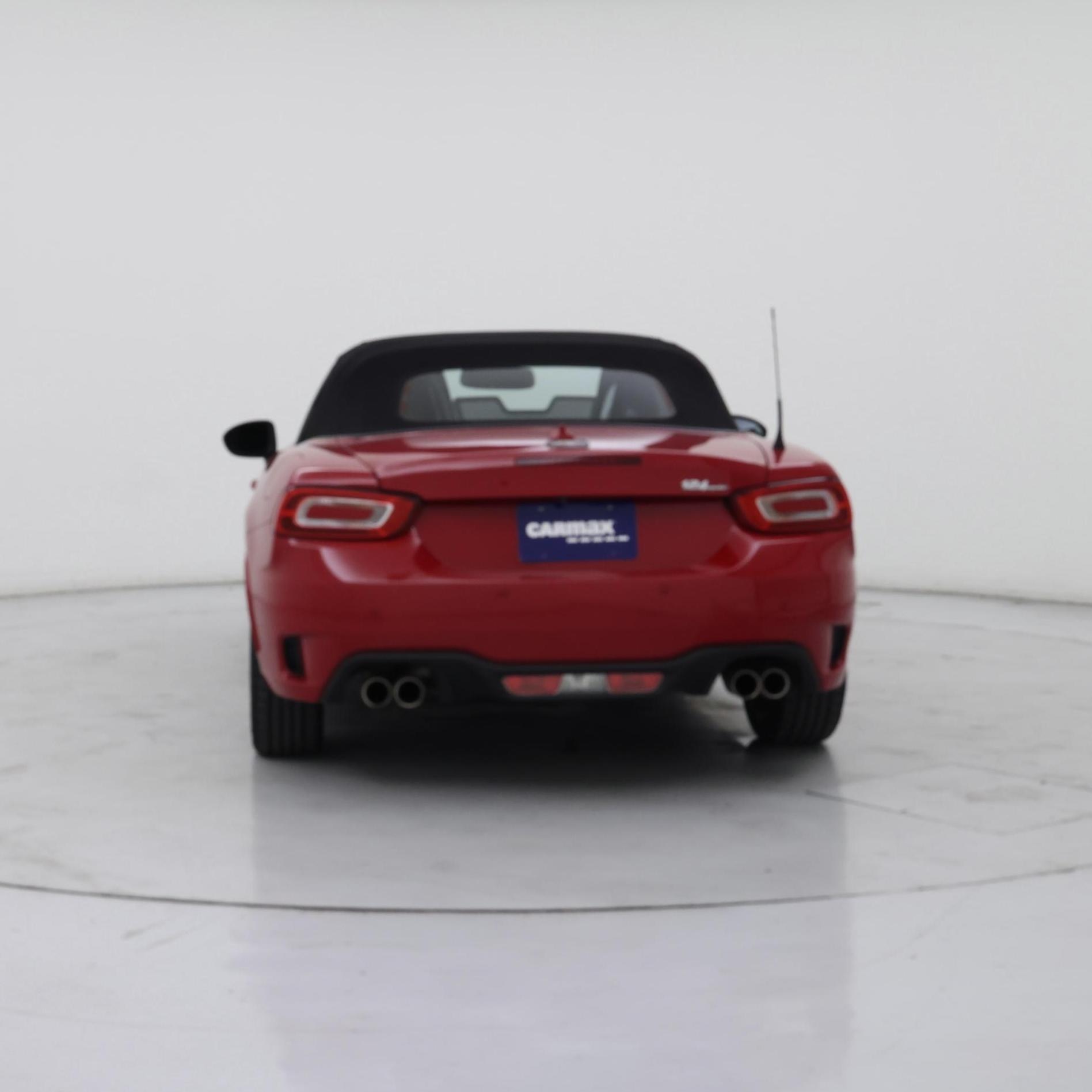 Thumbnail: 2017 Fiat 124 Spider - 6