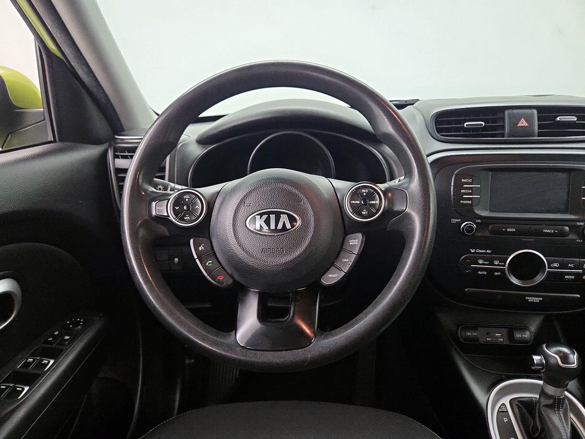 Thumbnail: 2017 Kia Soul - 10