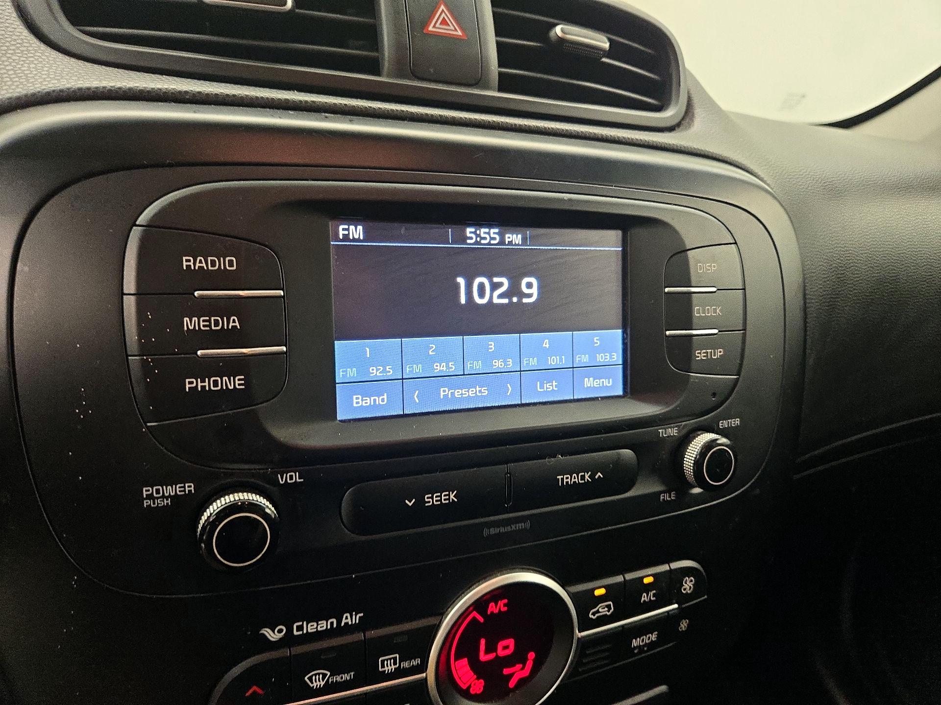 Thumbnail: 2017 Kia Soul - 15