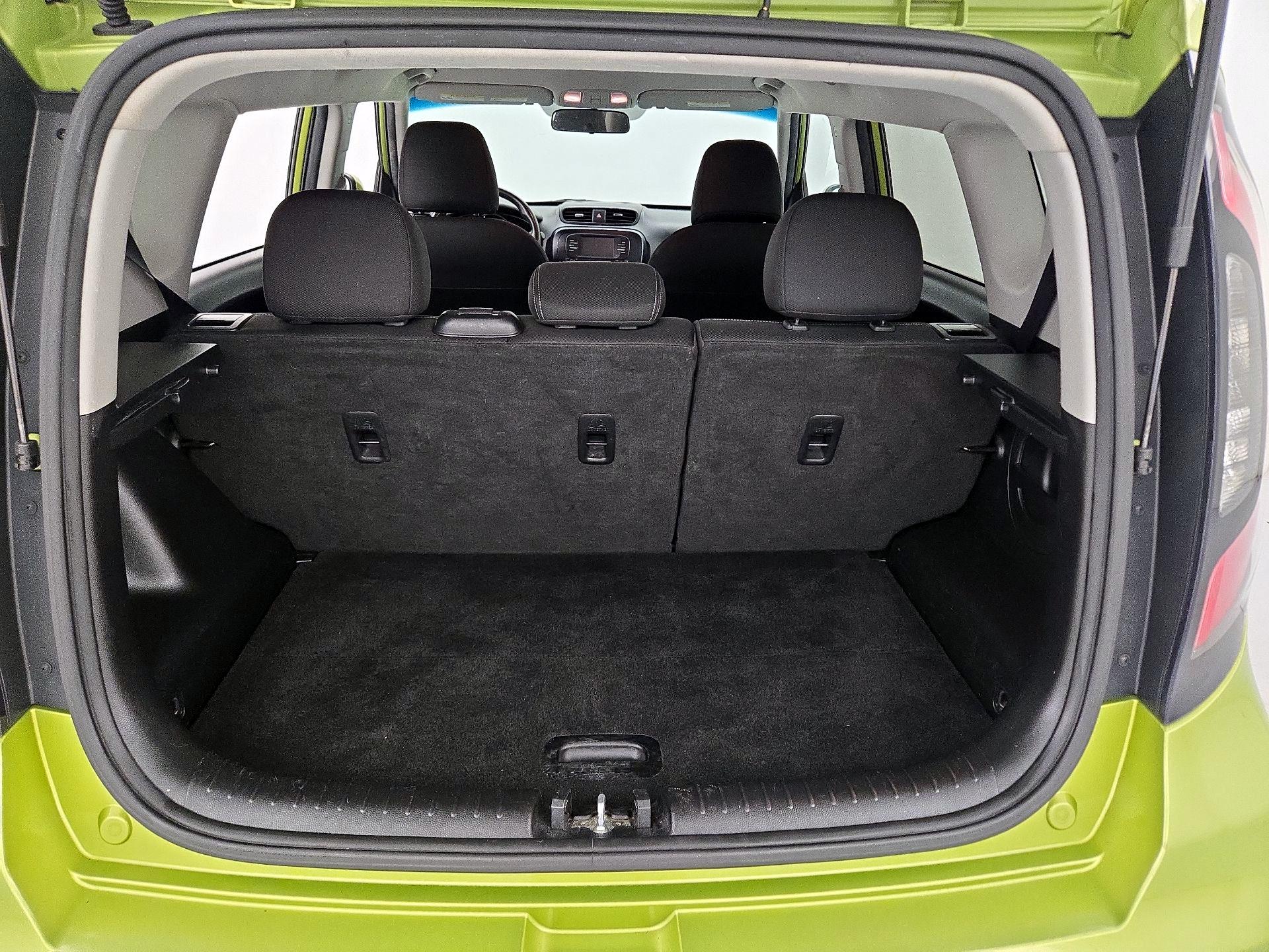 Thumbnail: 2017 Kia Soul - 20