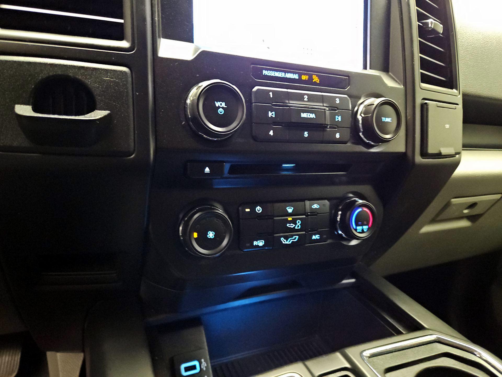 Thumbnail: 2018 Ford F-150 - 15