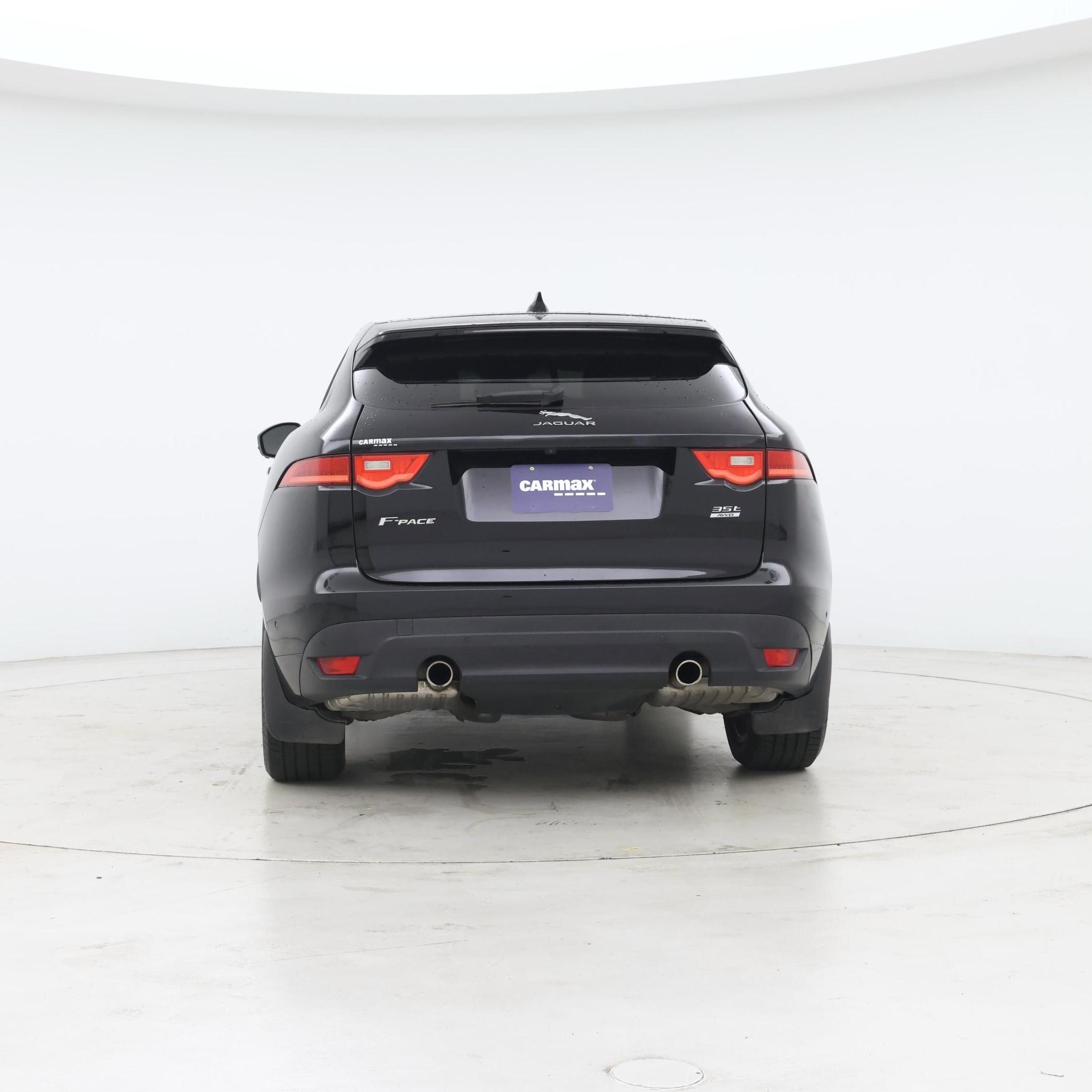 Thumbnail: 2017 Jaguar F-Pace - 6