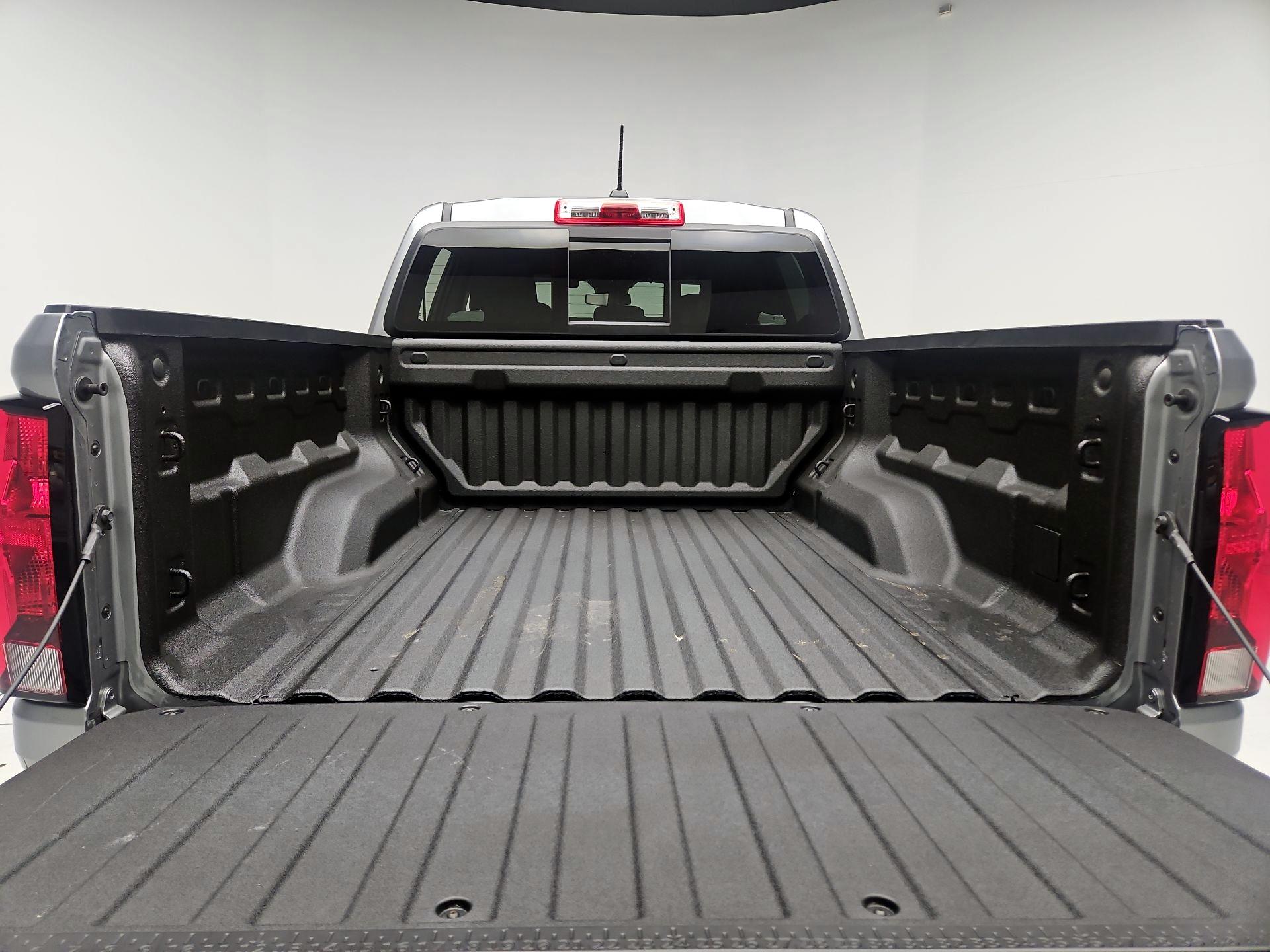 Thumbnail: 2026 Chevrolet Colorado - 20