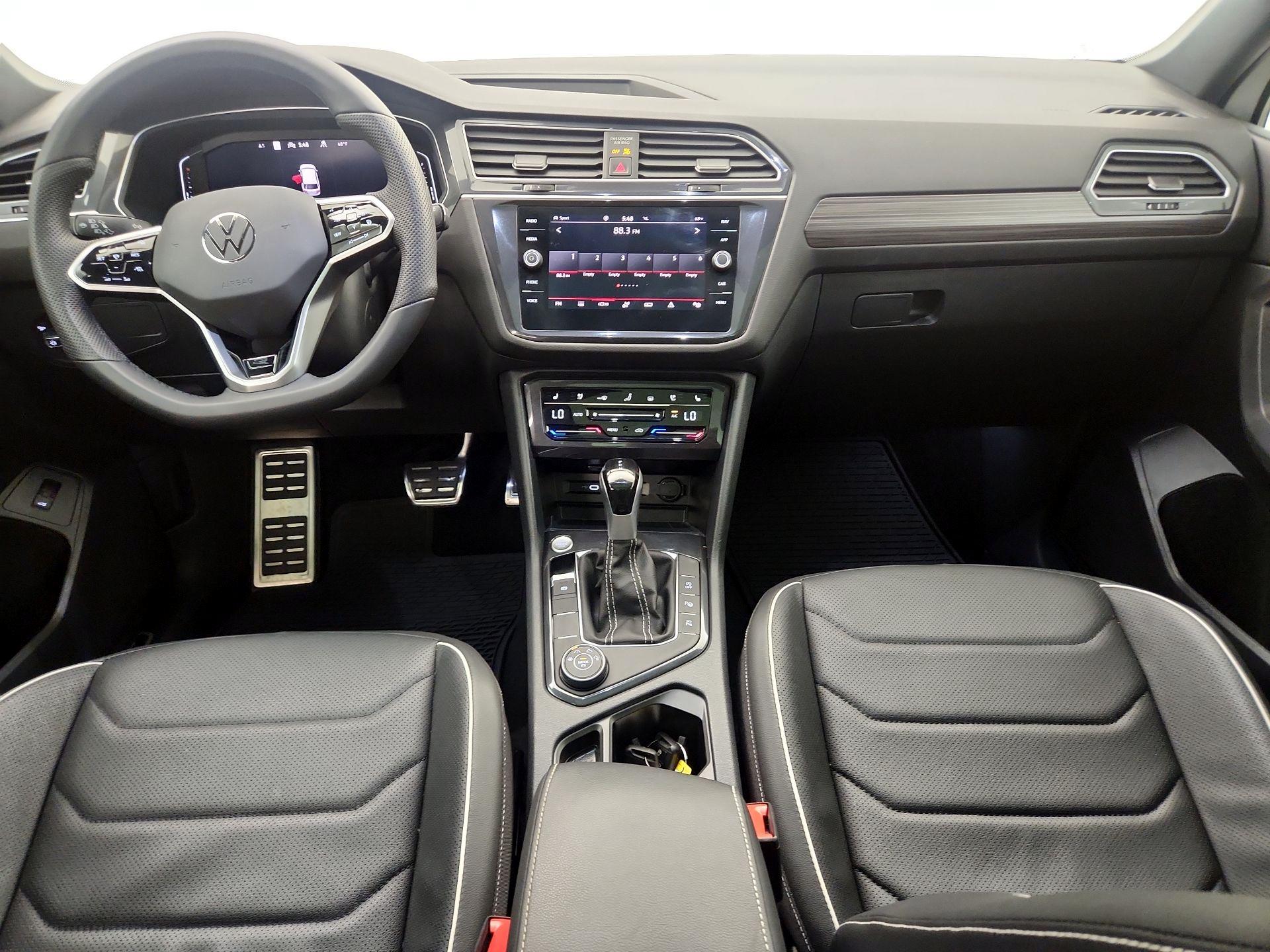 Thumbnail: 2024 Volkswagen Tiguan - 9