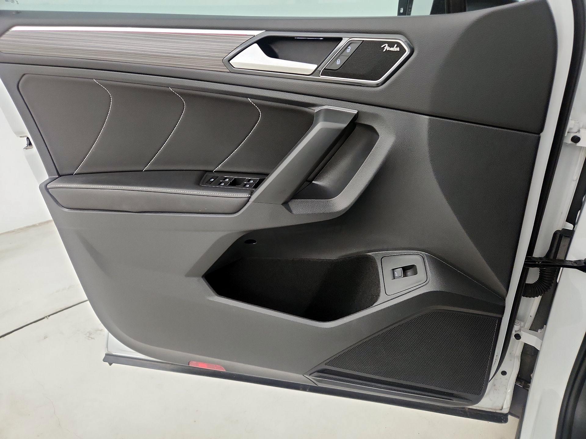 Thumbnail: 2024 Volkswagen Tiguan - 12