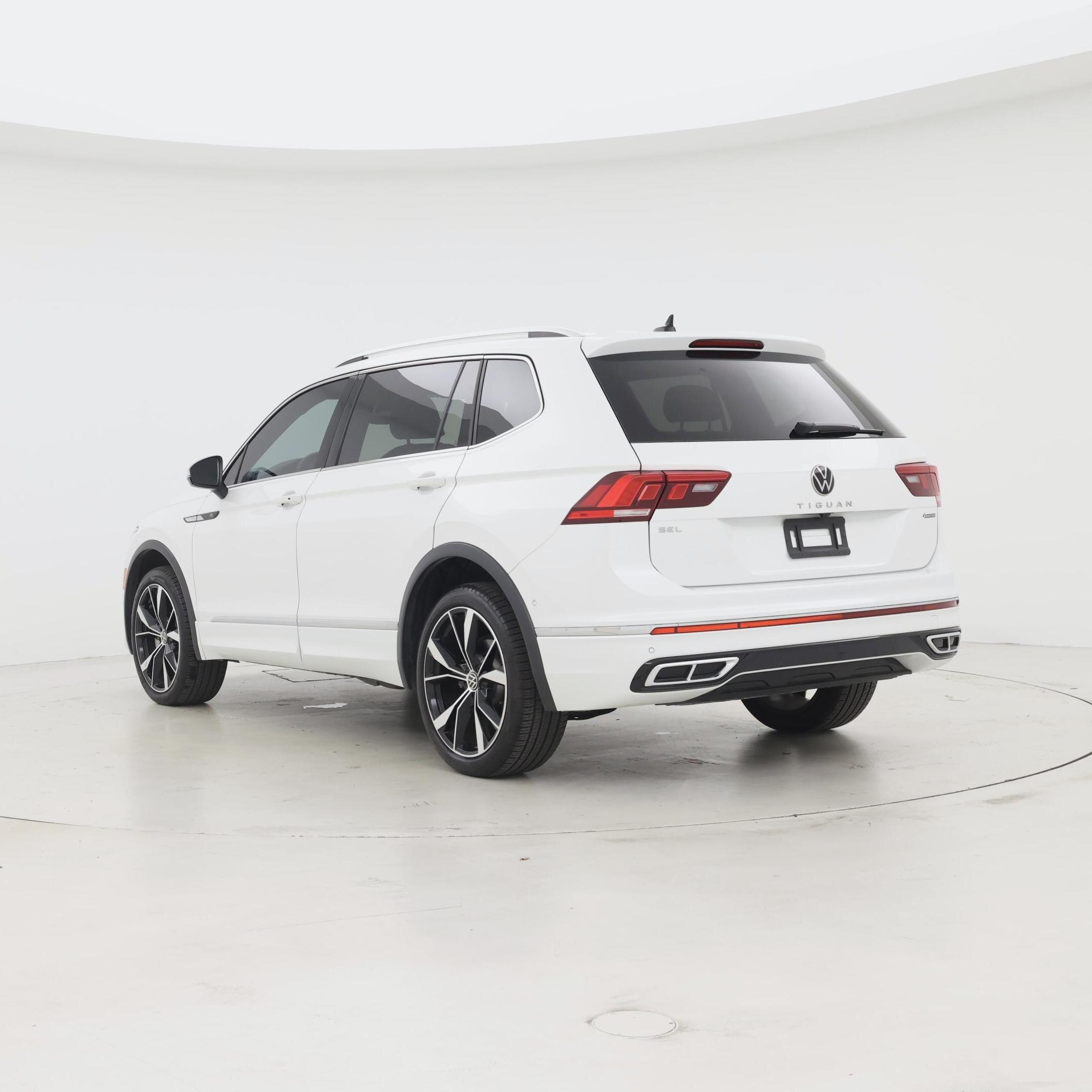 Thumbnail: 2024 Volkswagen Tiguan - 2