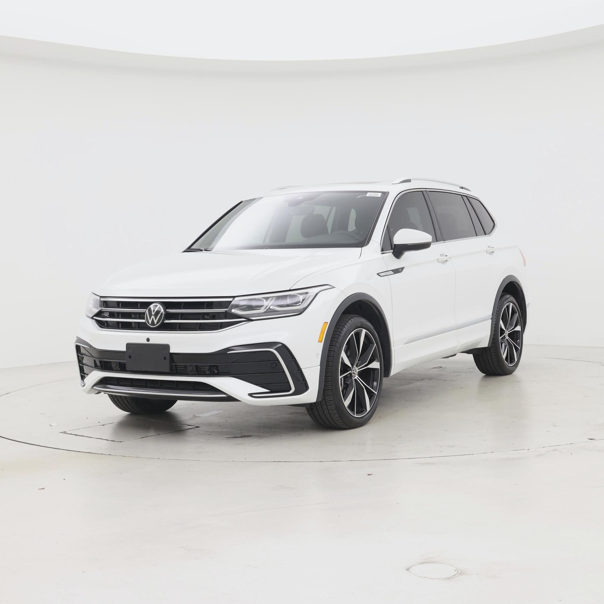 Thumbnail: 2024 Volkswagen Tiguan - 4