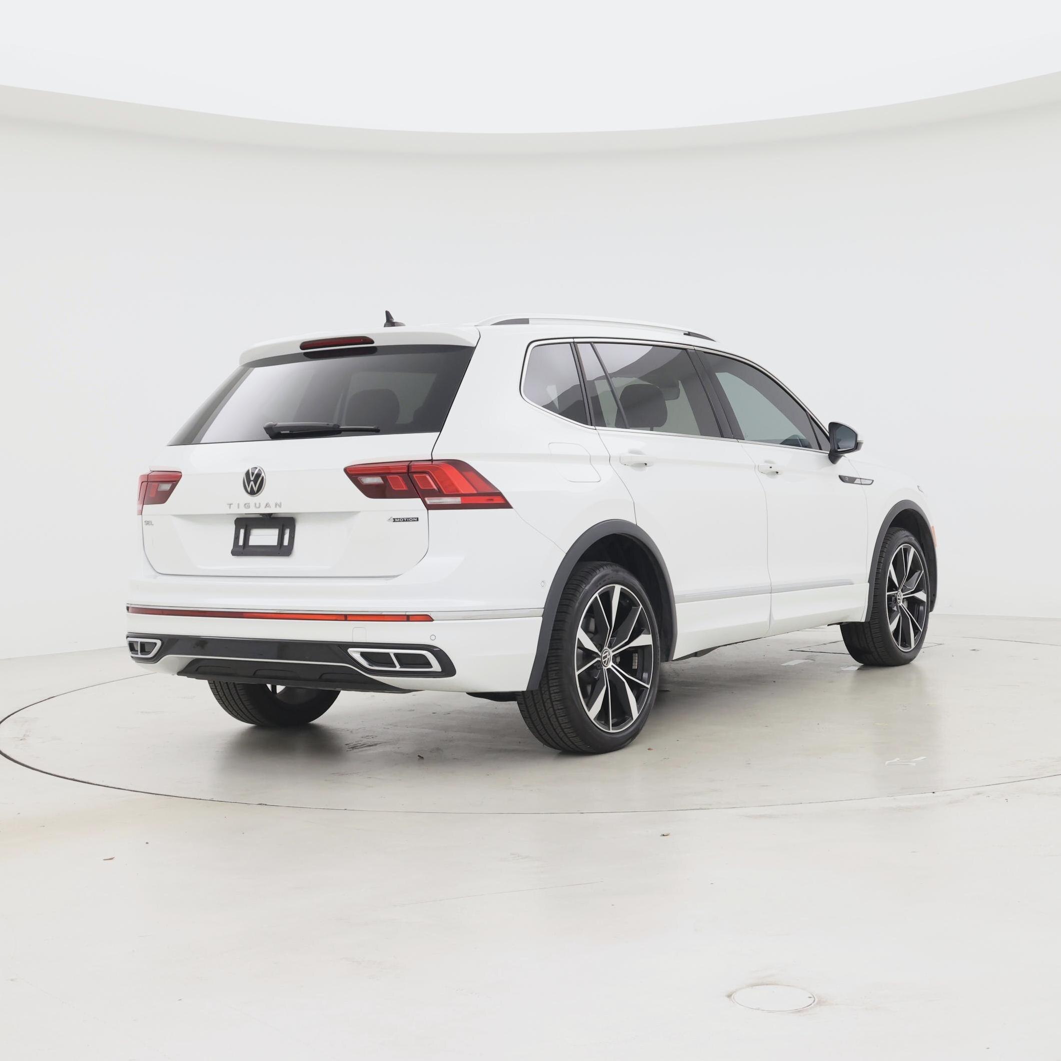 Thumbnail: 2024 Volkswagen Tiguan - 8