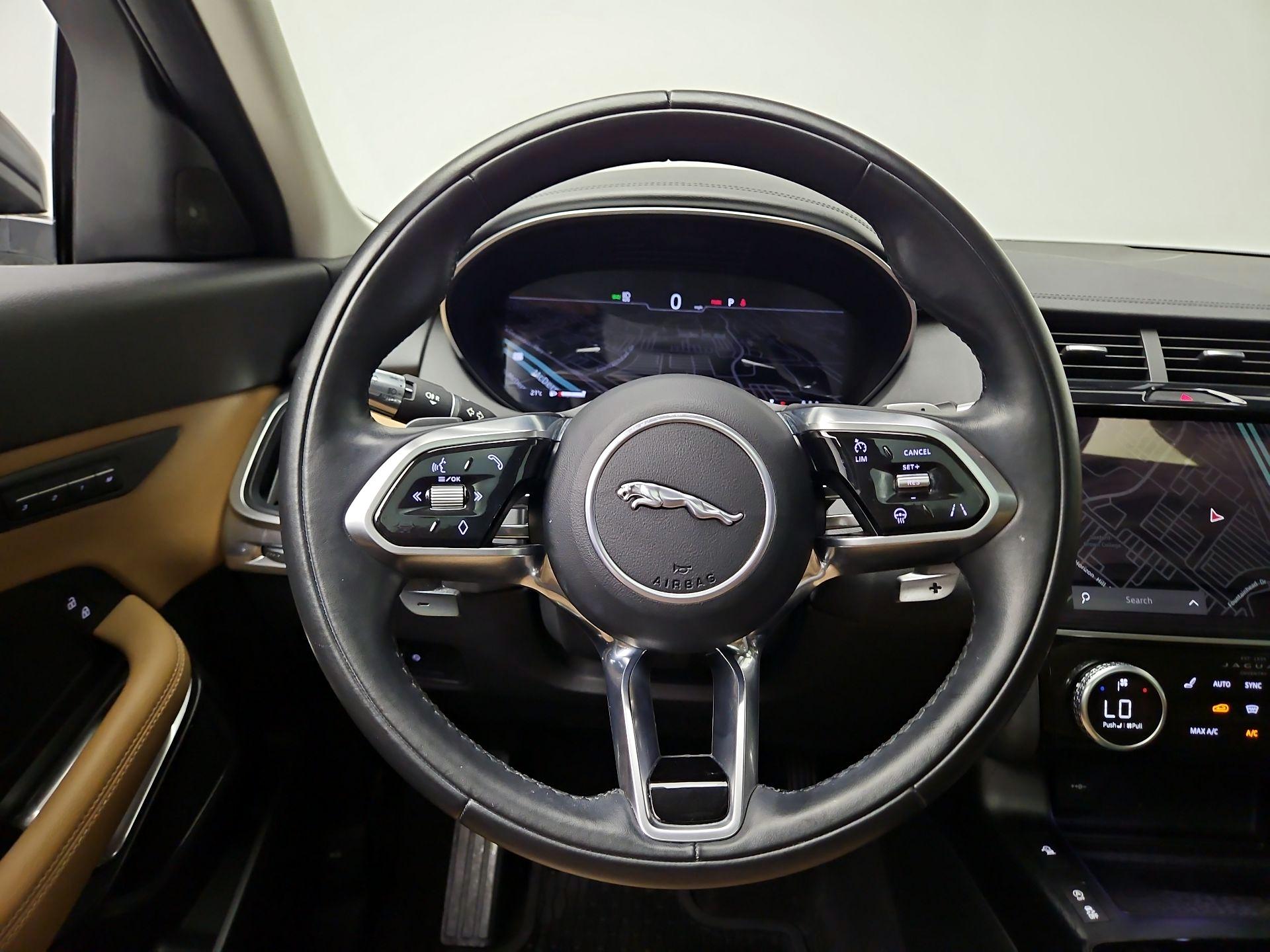 Thumbnail: 2021 Jaguar E-Pace - 10