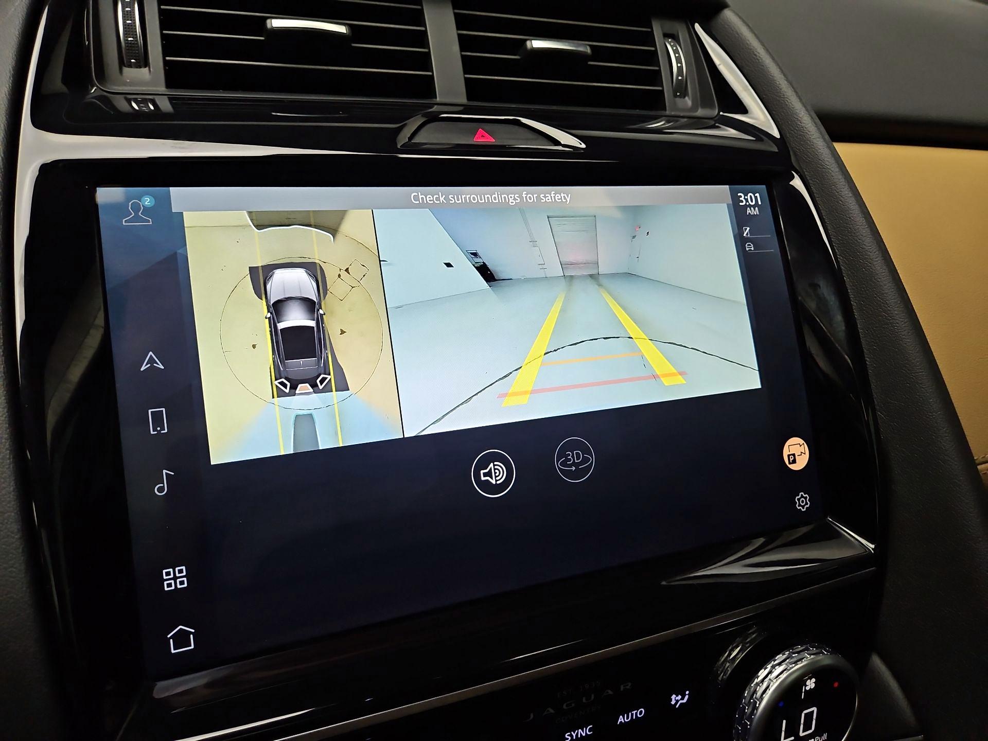 Thumbnail: 2021 Jaguar E-Pace - 14