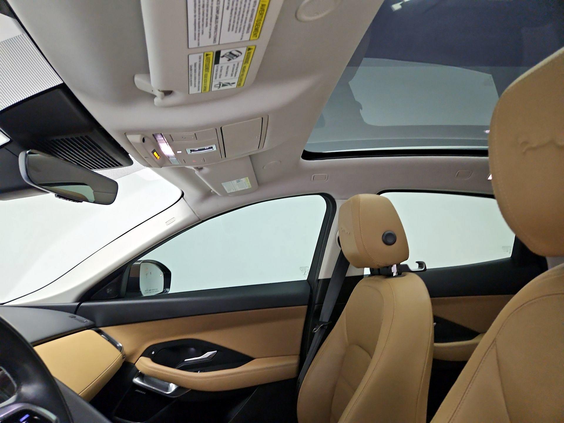 Thumbnail: 2021 Jaguar E-Pace - 19