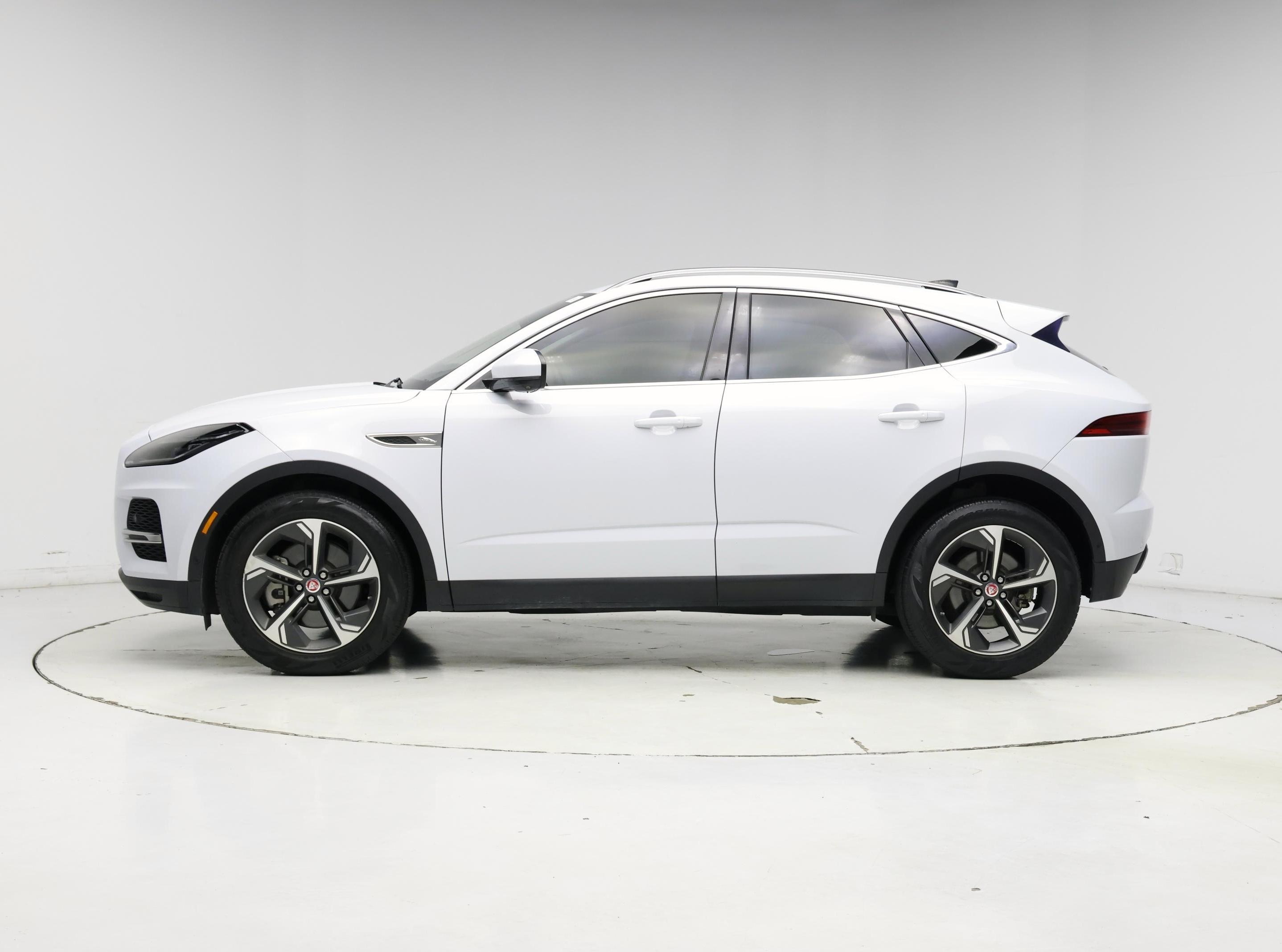 Thumbnail: 2021 Jaguar E-Pace - 3