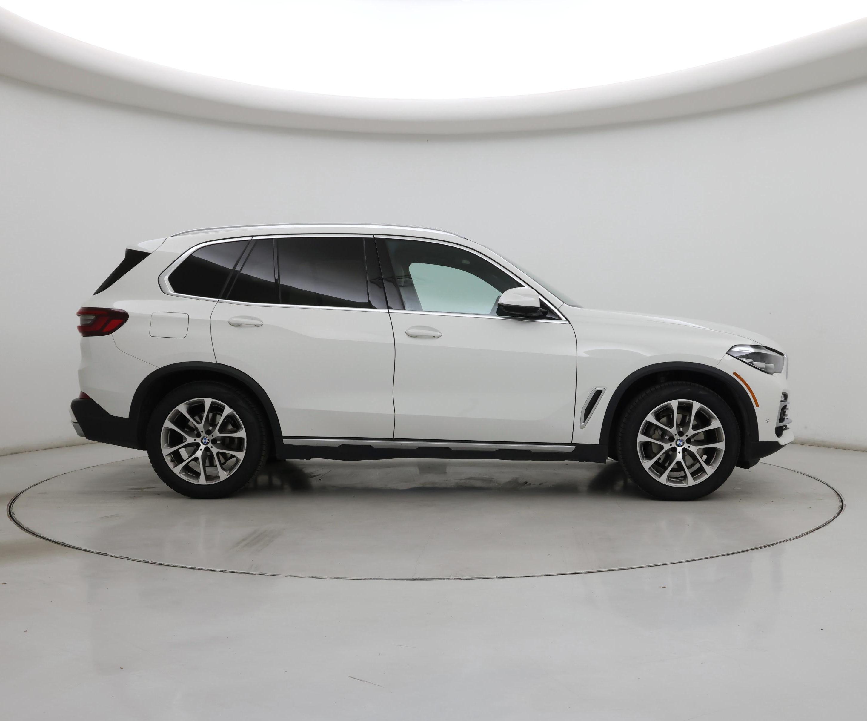 Thumbnail: 2021 BMW X5 - 7