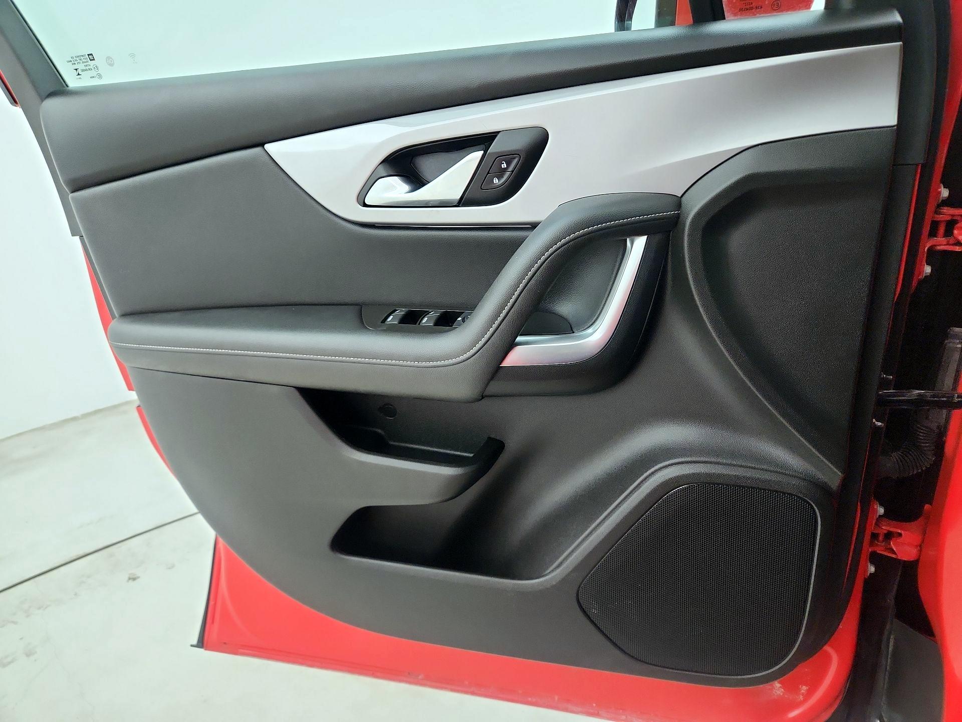 Thumbnail: 2025 Chevrolet Blazer - 12