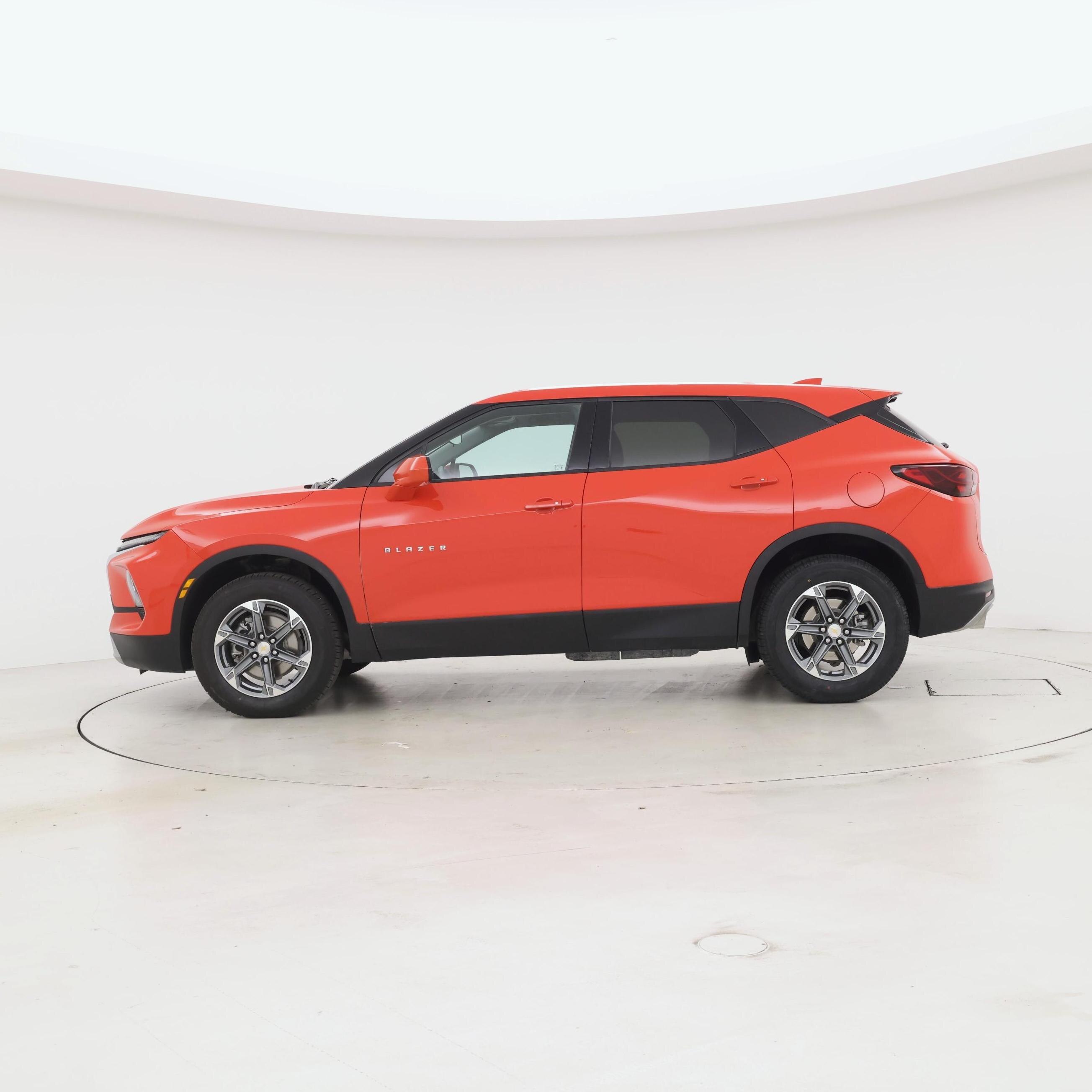 Thumbnail: 2025 Chevrolet Blazer - 3