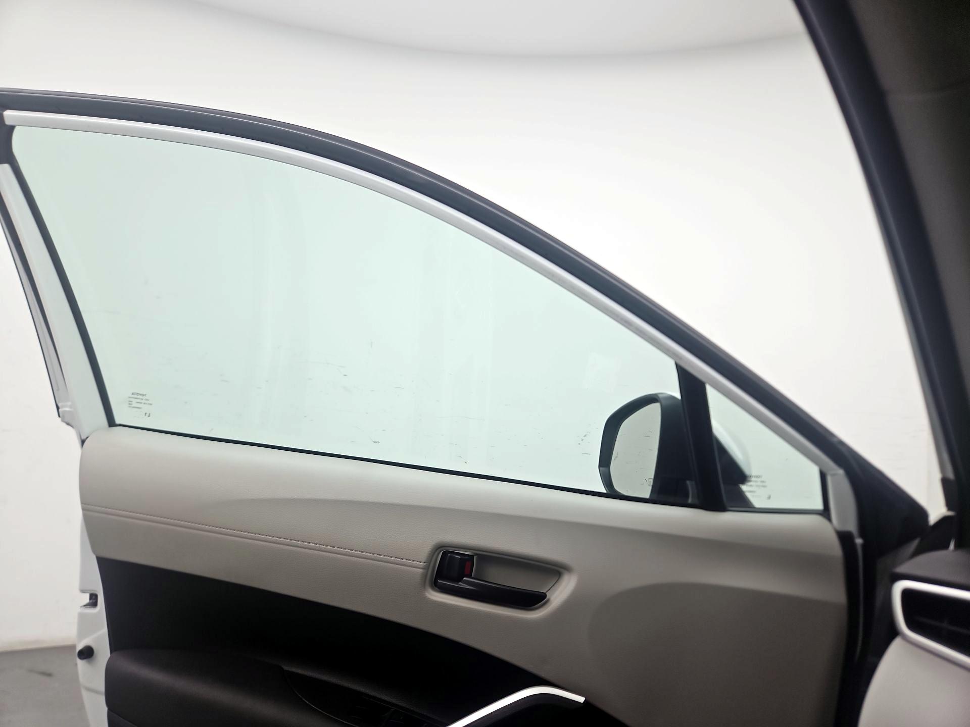 Thumbnail: 2023 Toyota Corolla Cross - 12