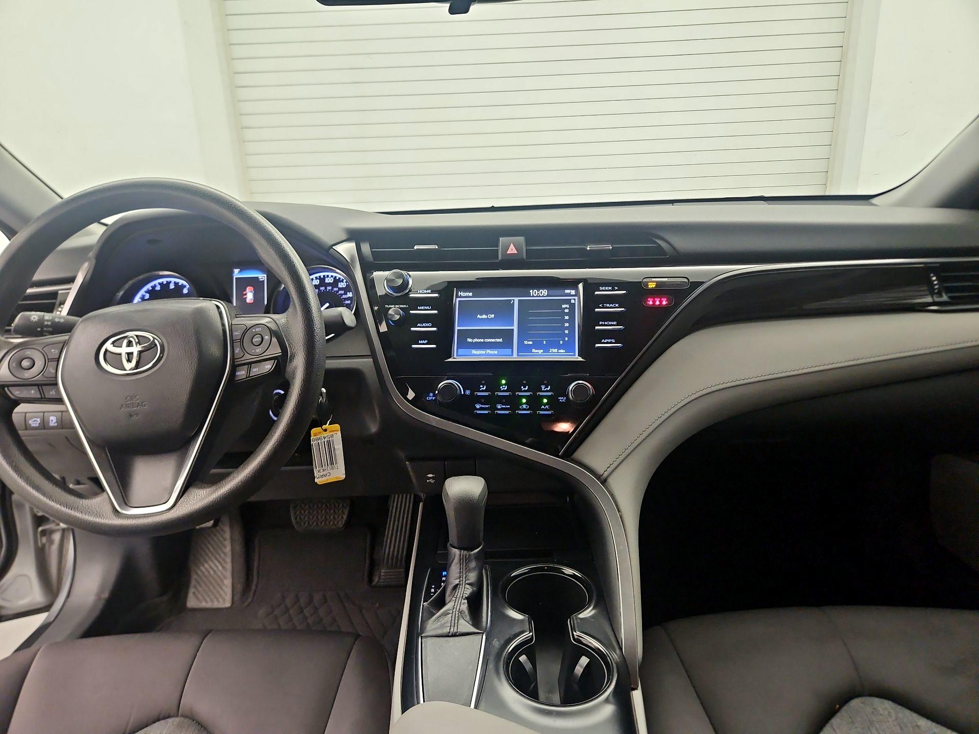 Thumbnail: 2019 Toyota Camry - 9