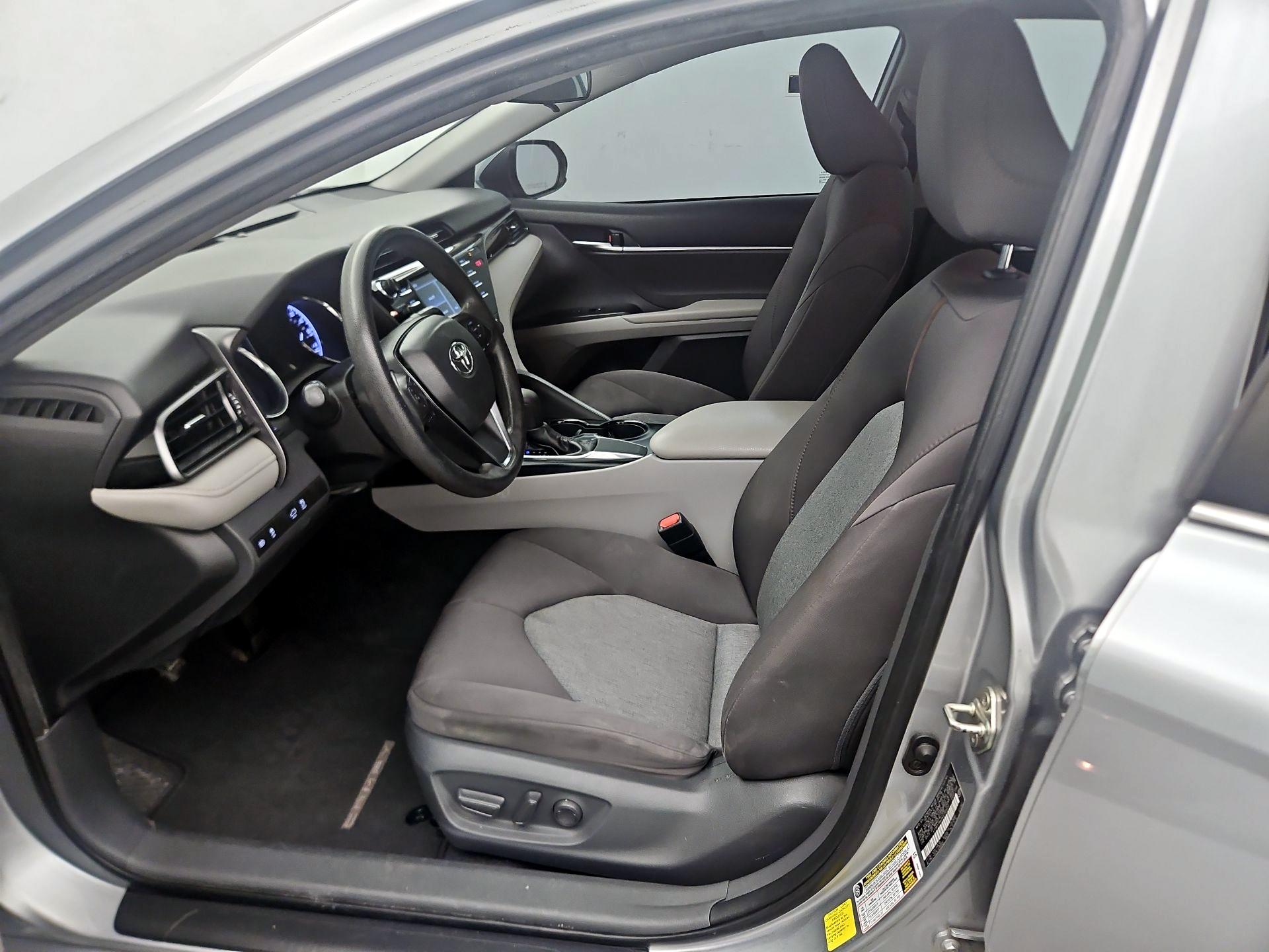 Thumbnail: 2019 Toyota Camry - 11