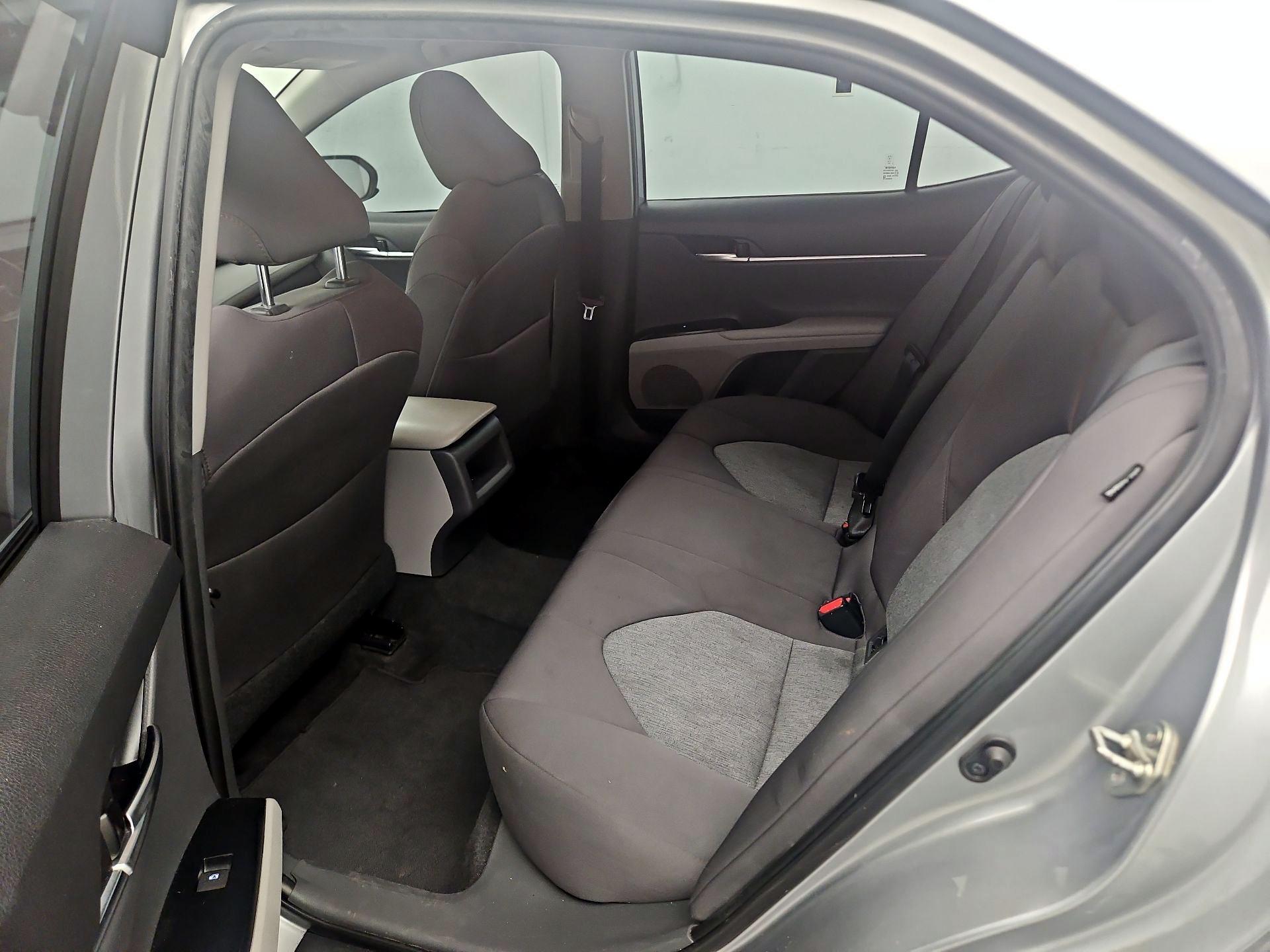 Thumbnail: 2019 Toyota Camry - 16