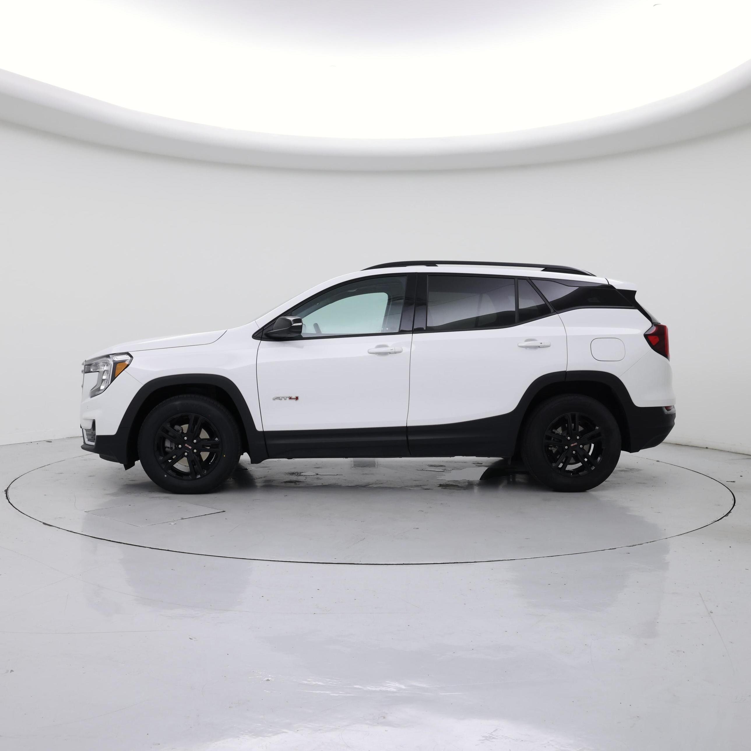 Thumbnail: 2023 GMC Terrain - 3