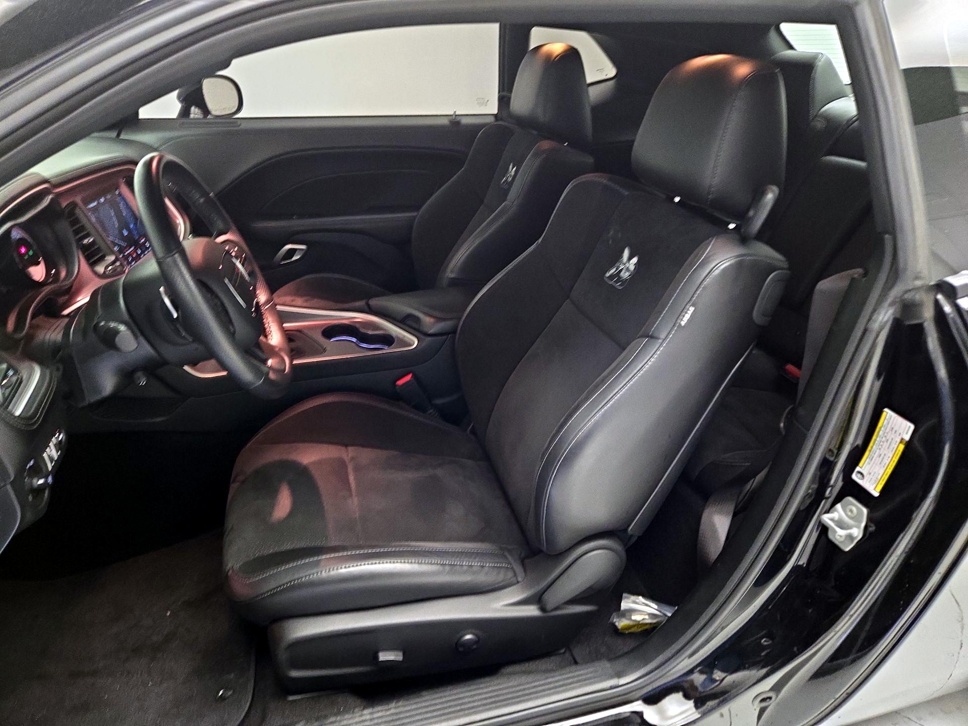 Thumbnail: 2022 Dodge Challenger - 11