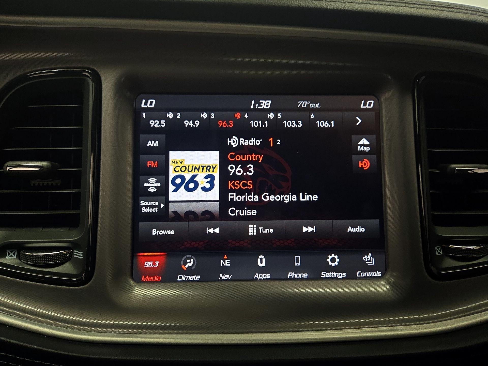 Thumbnail: 2022 Dodge Challenger - 16