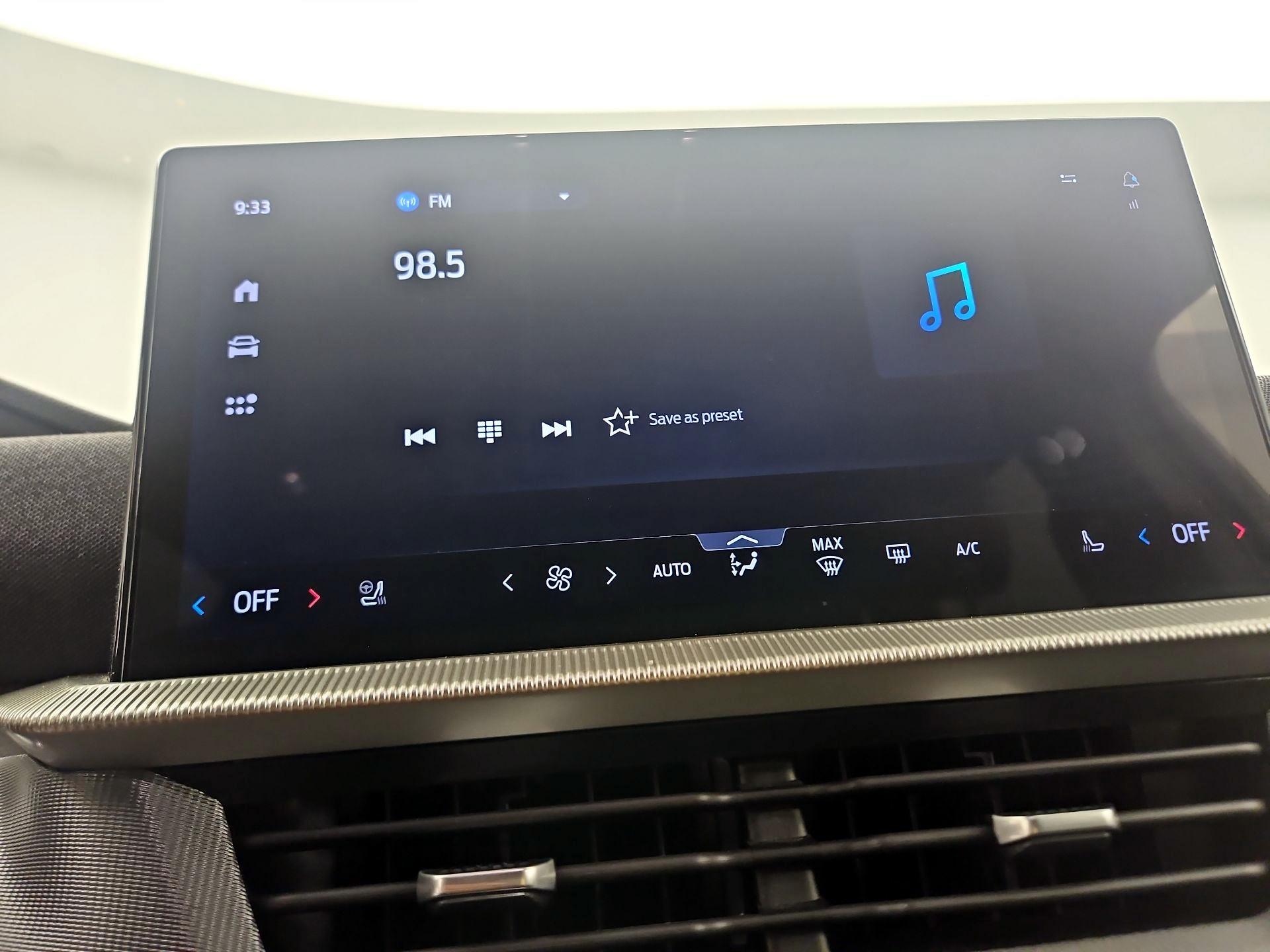 Thumbnail: 2025 Ford Explorer - 15