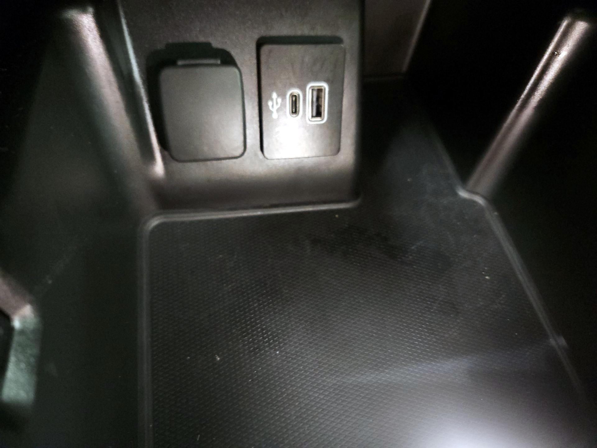 Thumbnail: 2025 Ford Explorer - 18