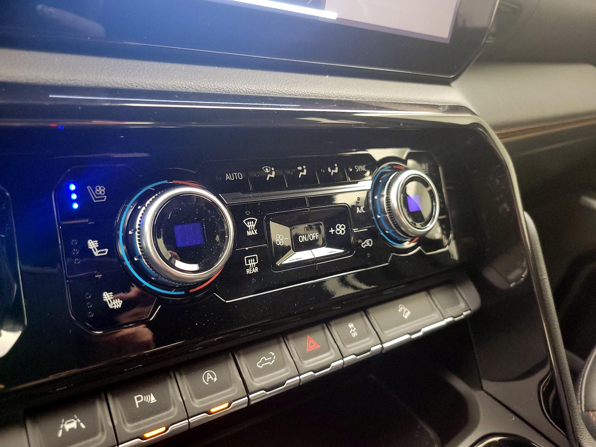 Thumbnail: 2023 GMC Sierra 1500 - 17