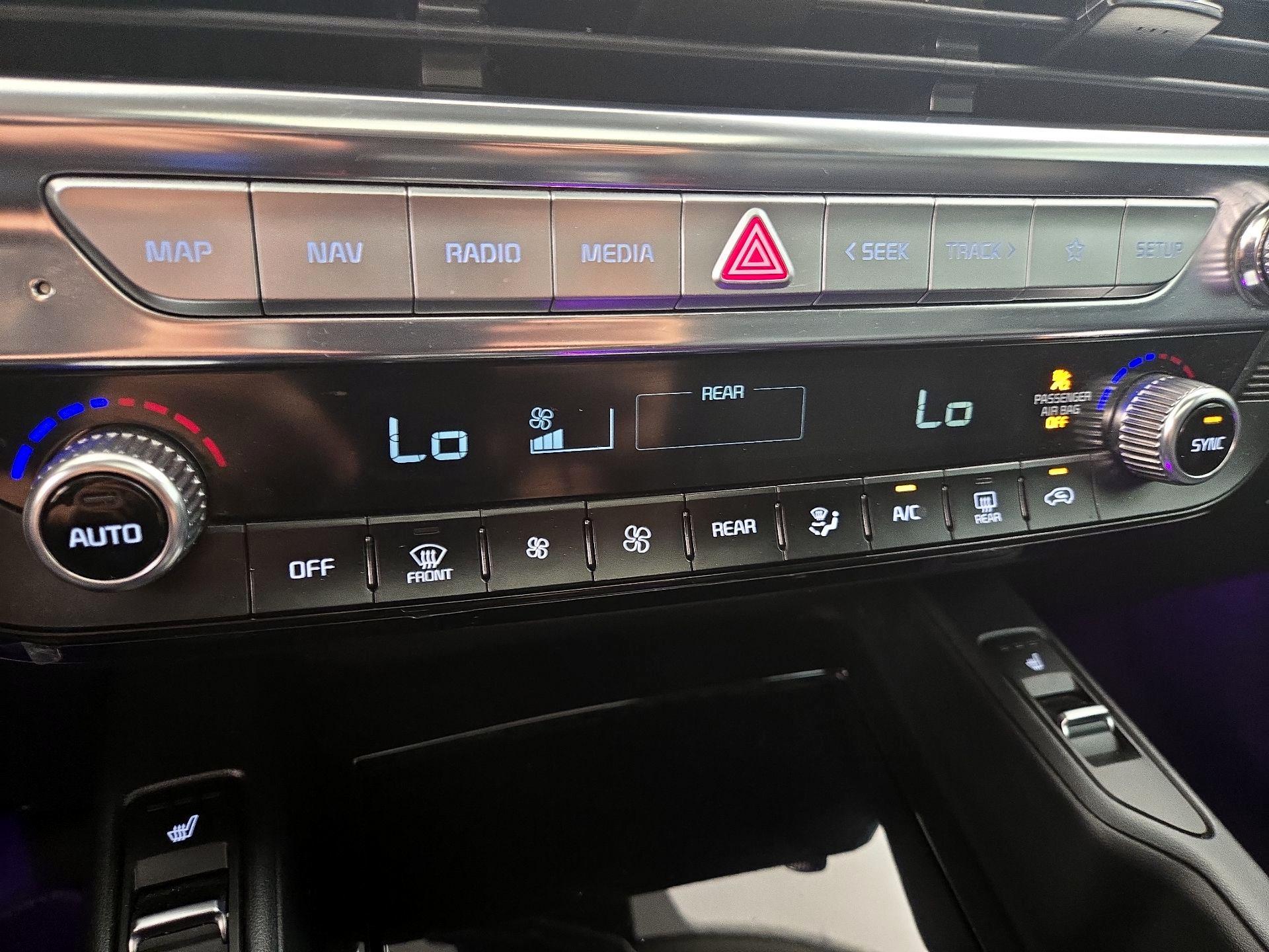 Thumbnail: 2022 Kia Telluride - 17