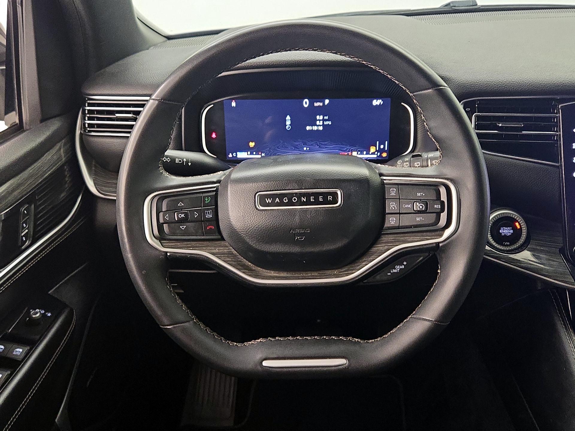 Thumbnail: 2022 Jeep Wagoneer - 10