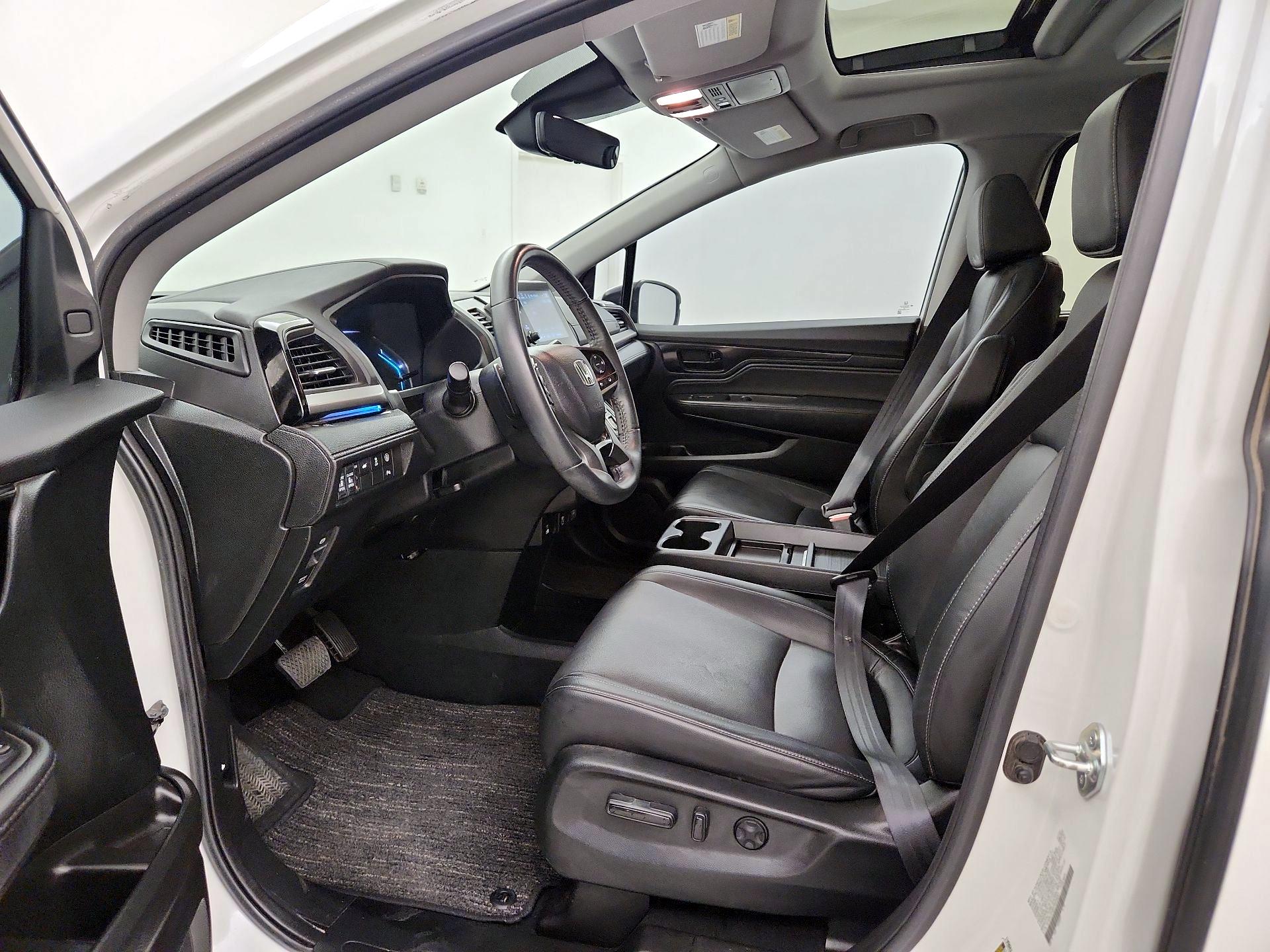 Thumbnail: 2023 Honda Odyssey - 11